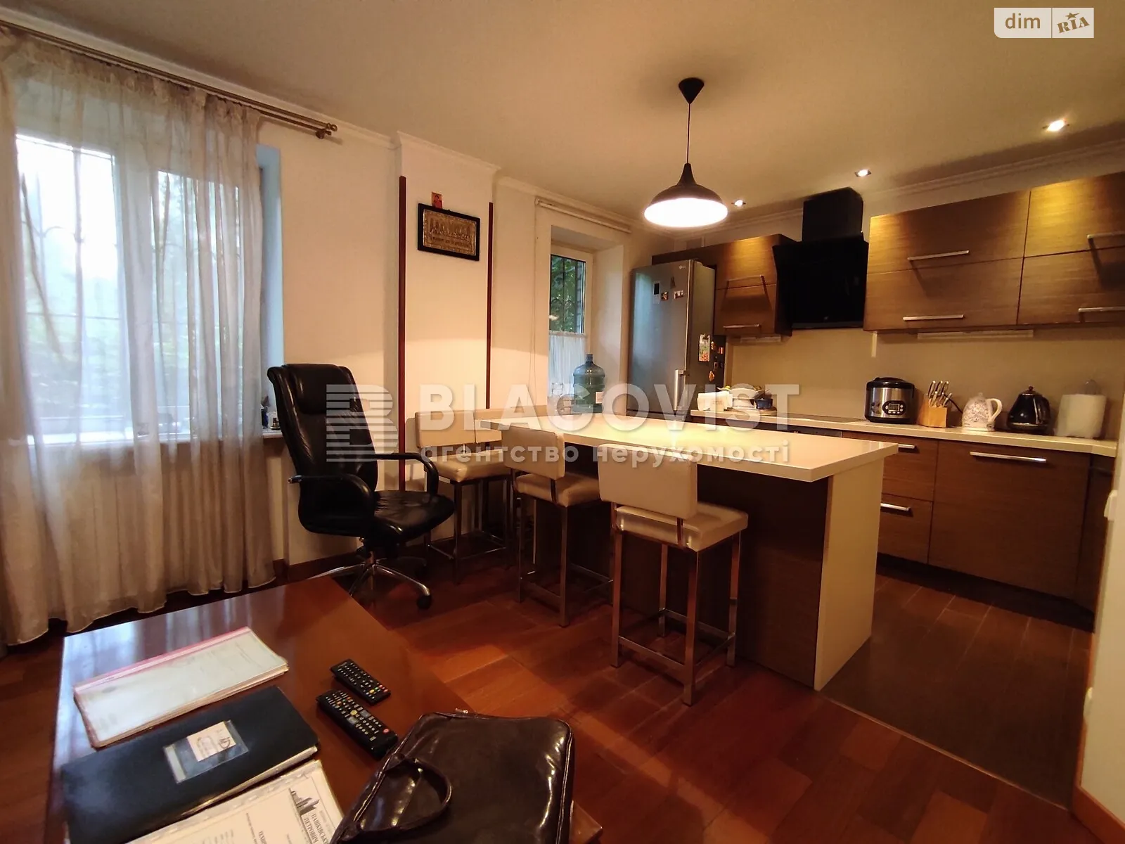 Продается 4-комнатная квартира 170 кв. м в Киеве, ул. Менделеева, 12 - фото 1