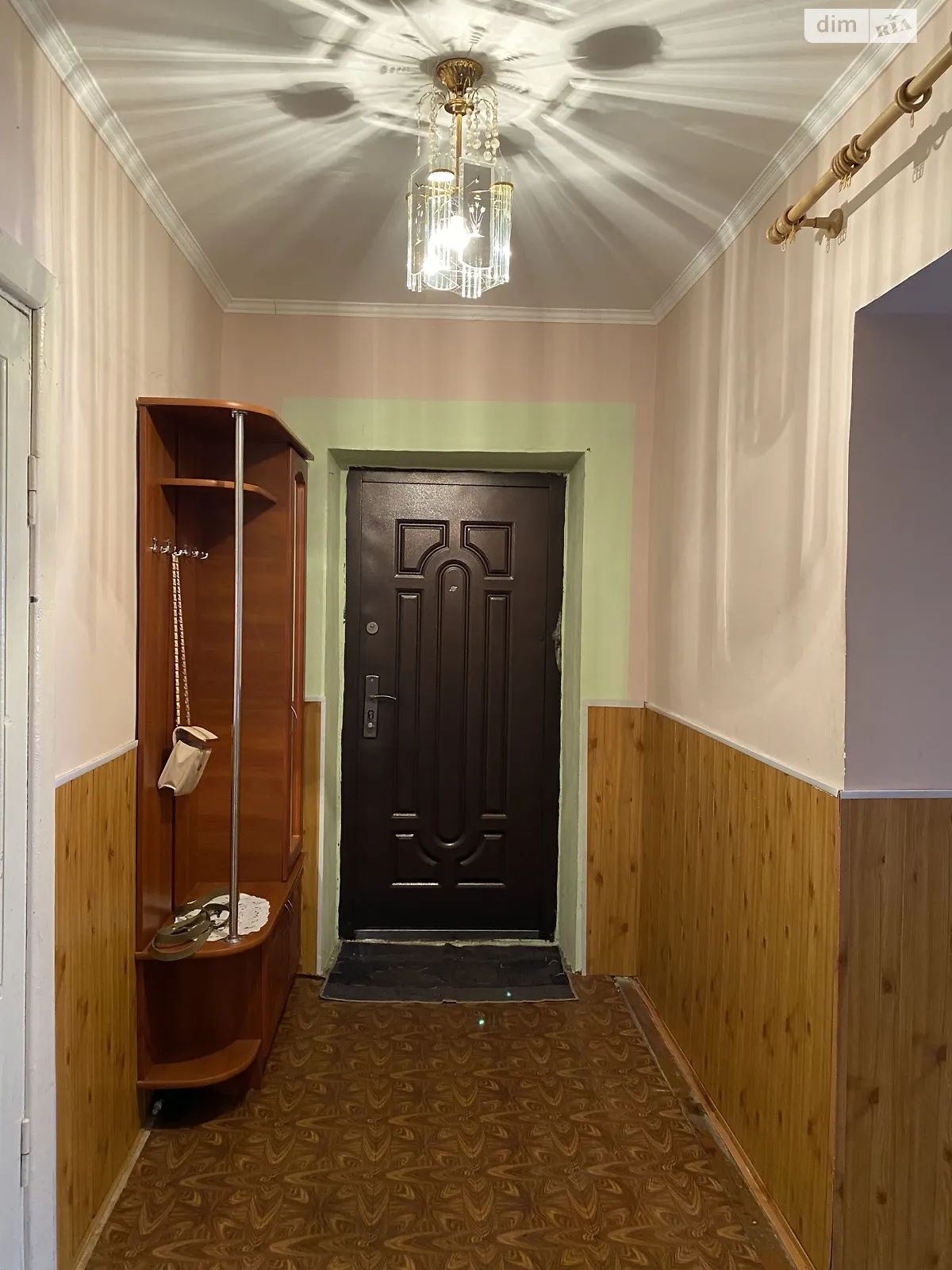 Продається 3-кімнатна квартира 65.3 кв. м у Міжгір'ї, вул. Цендри - фото 1