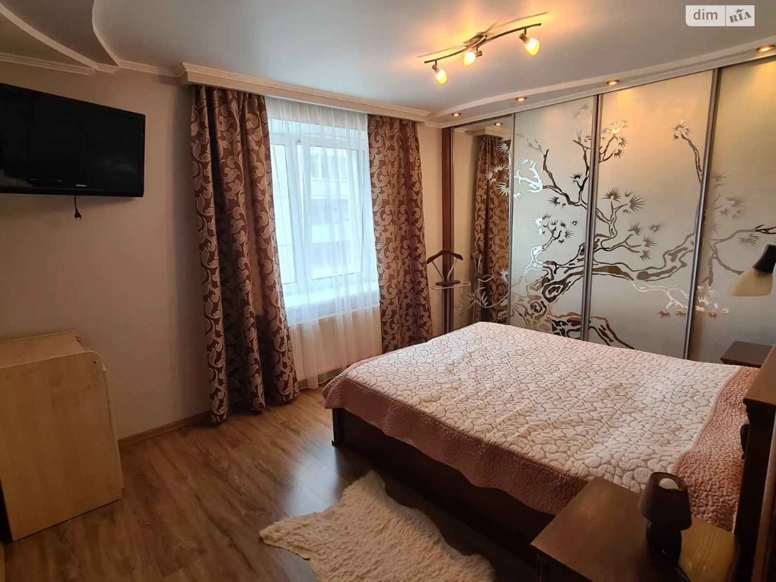 3-комнатная квартира 84.4 кв. м в Тернополе, ул. Вербицкого Михаила - фото 1