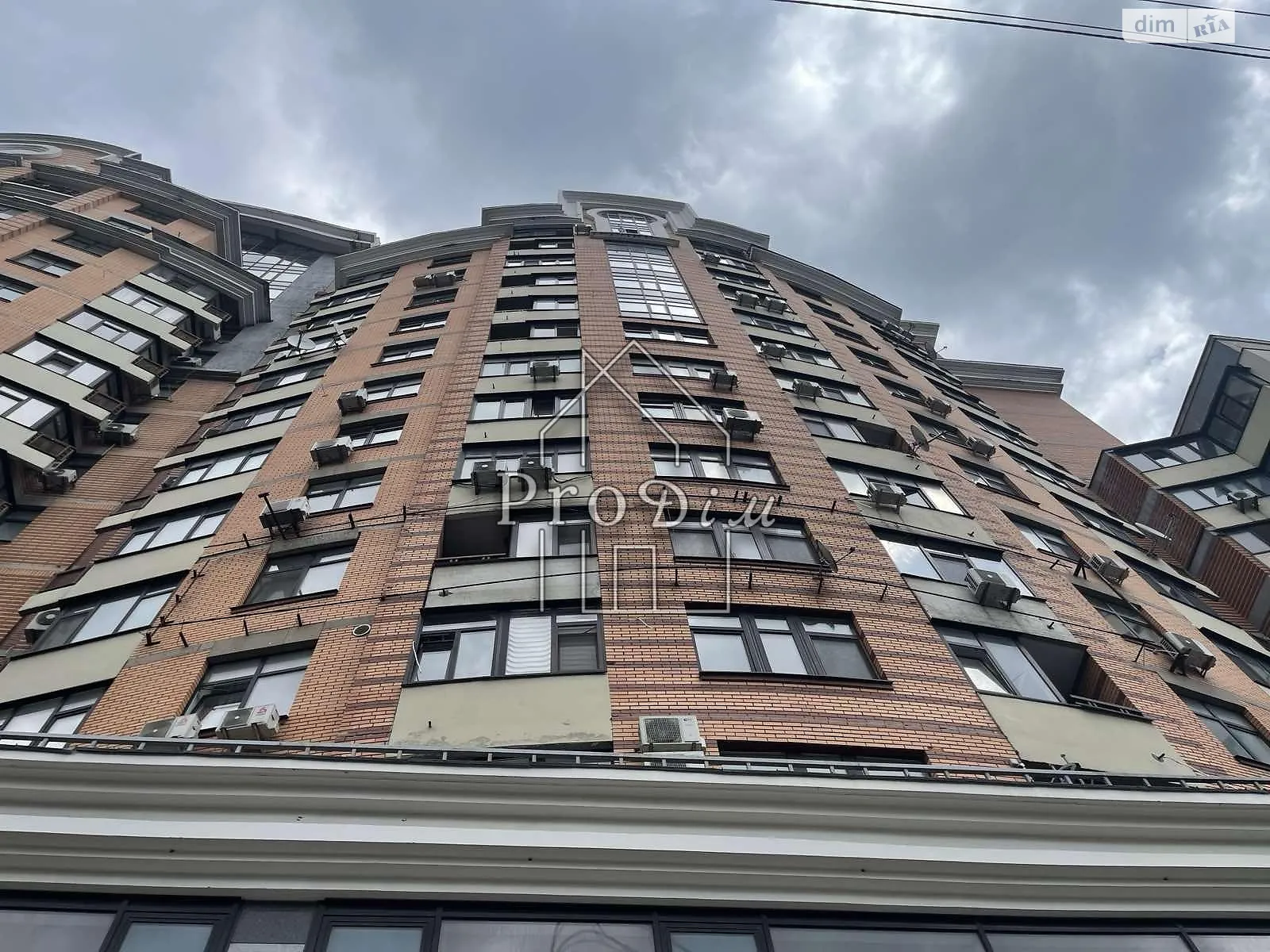 Здається в оренду офіс 225 кв. м в бізнес-центрі, цена: 10125 $ - фото 1
