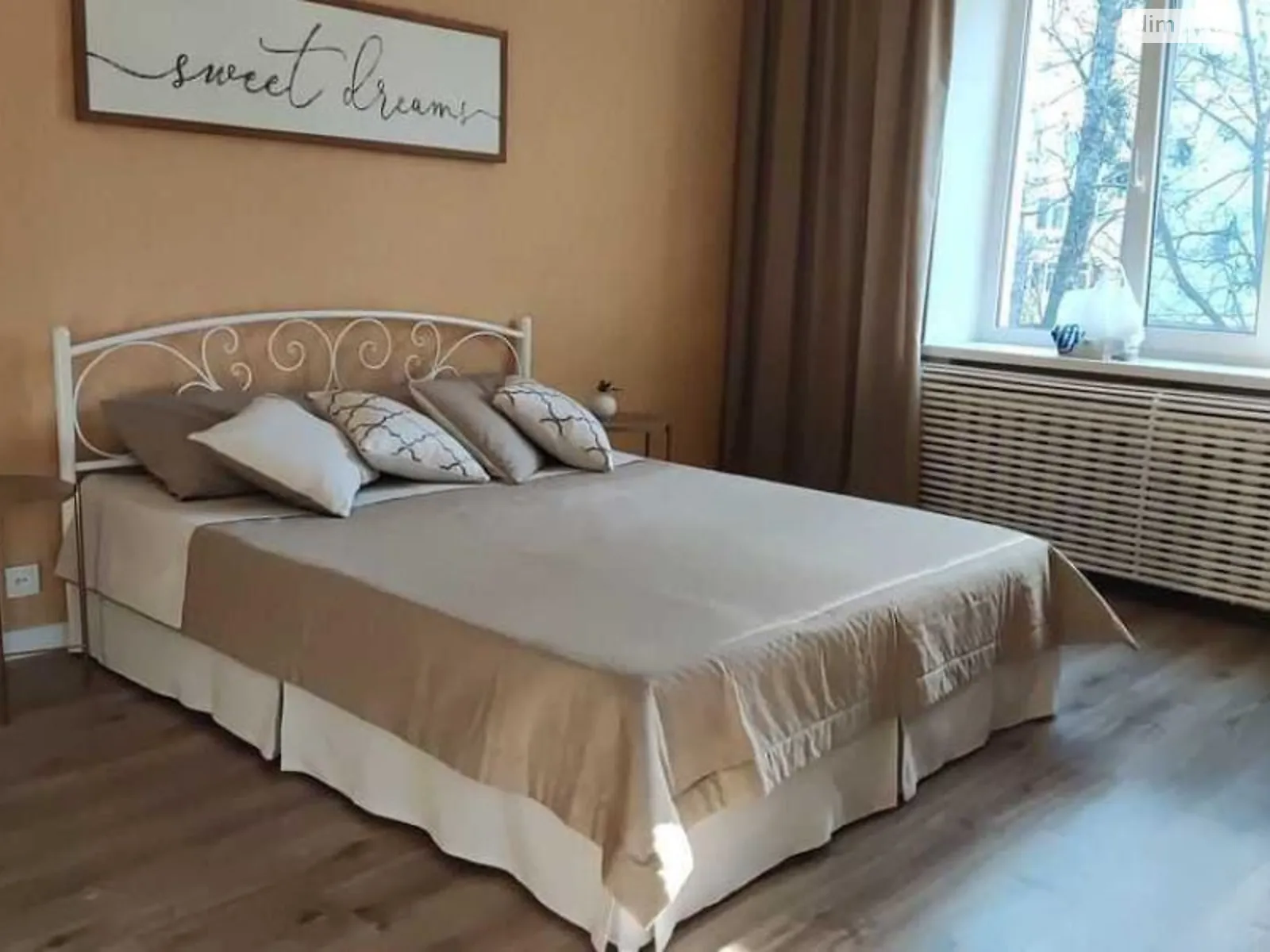 Продается 3-комнатная квартира 81 кв. м в Полтаве, пл. Независимости, 1 - фото 1