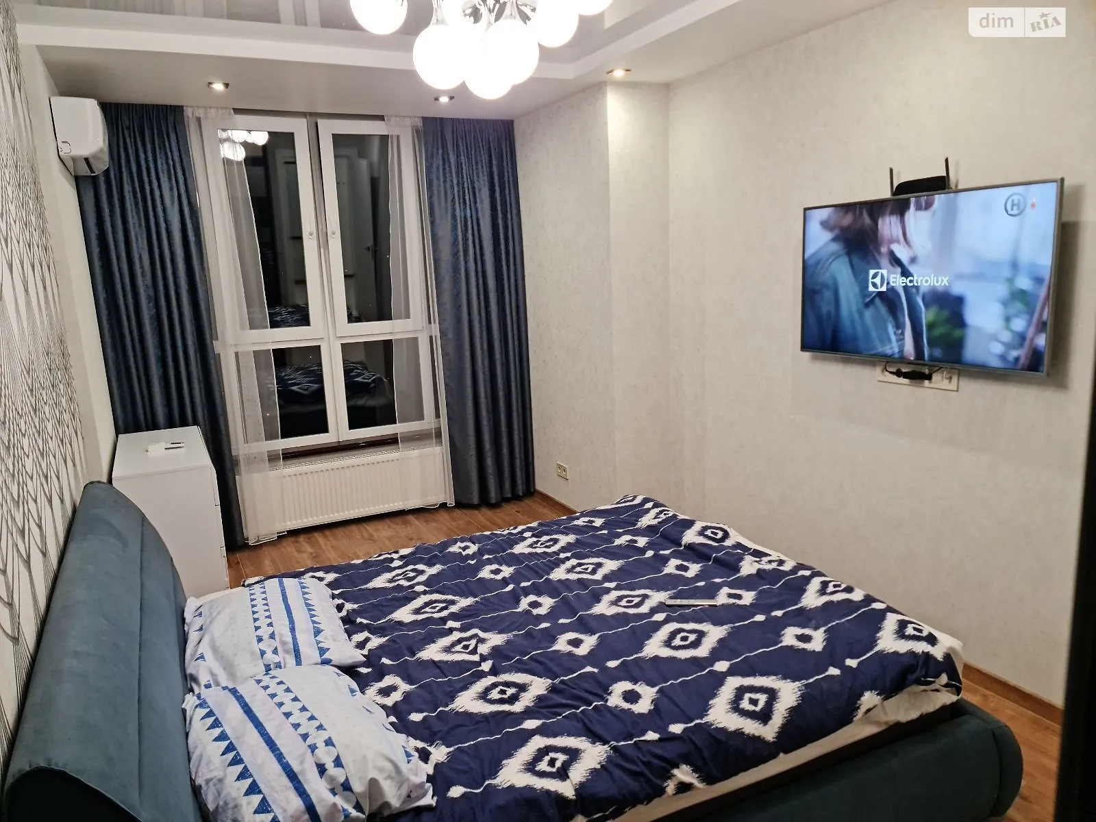 Сдается в аренду 1-комнатная квартира 46 кв. м в Киеве, ул. Петропавловская, 40 - фото 1