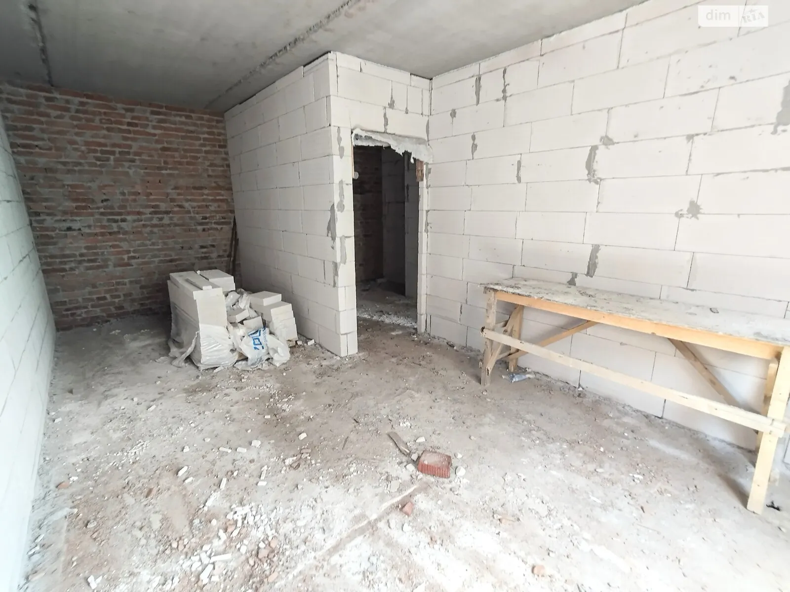 1-комнатная квартира 45 кв. м в Тернополе, ул. 15-го Апреля - фото 1