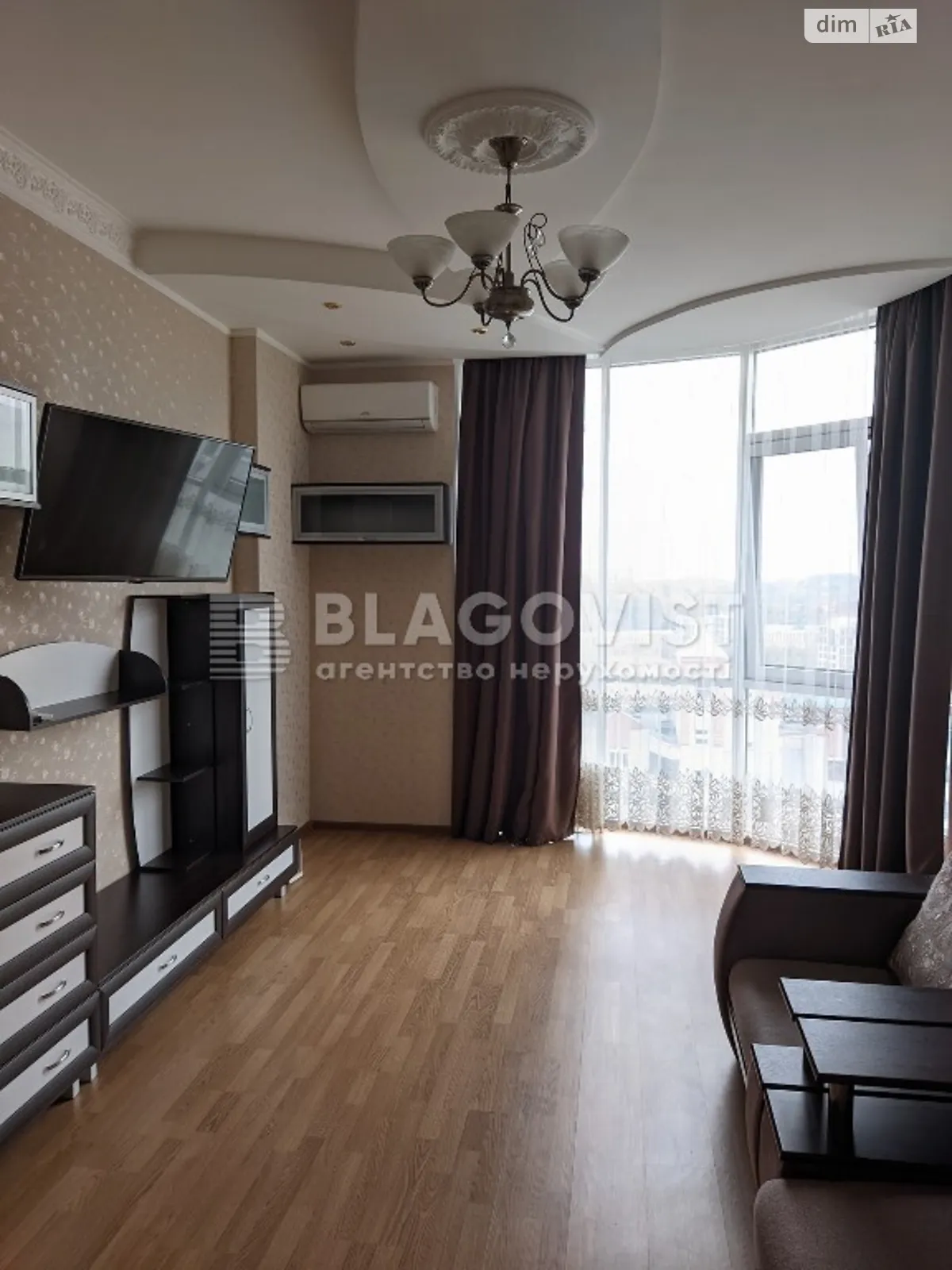 Продается 1-комнатная квартира 50 кв. м в Киеве, ул. Андрея Верхогляда(Драгомирова), 2А - фото 1