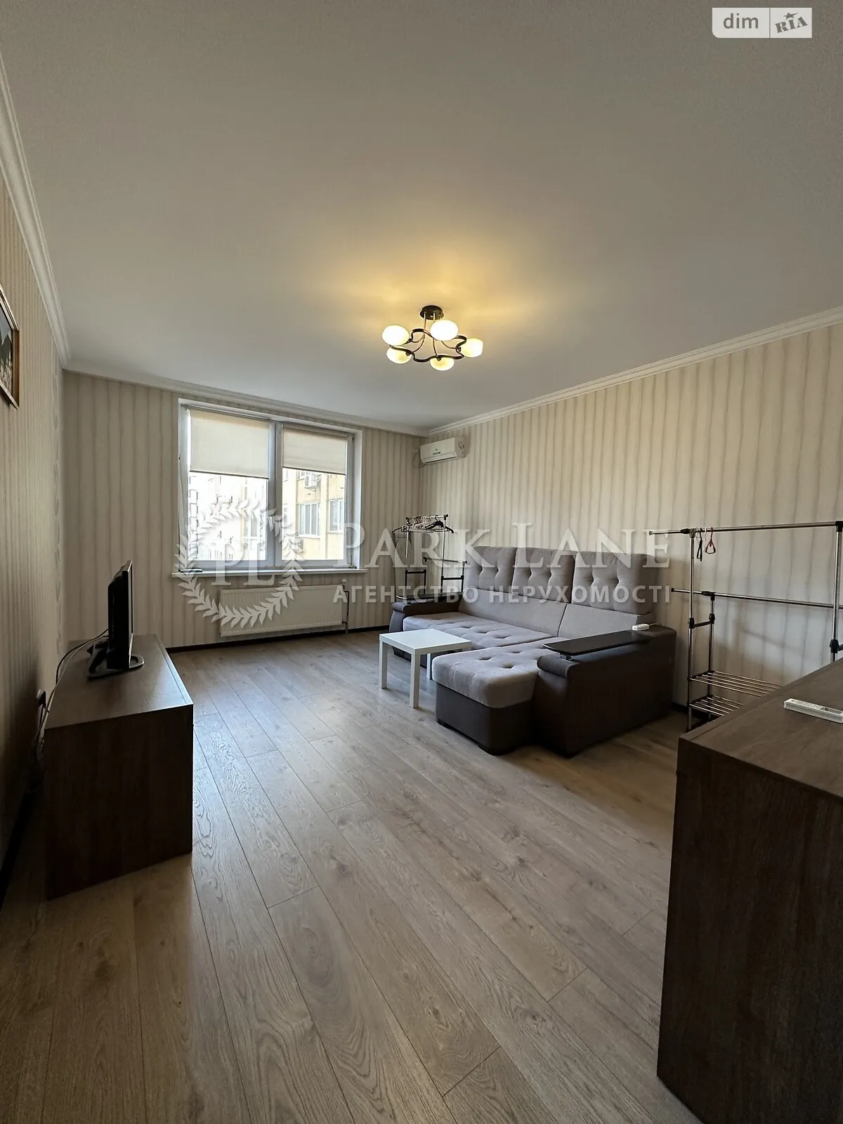 Продается 1-комнатная квартира 50 кв. м в Киеве, просп. Лобановского, 150Б - фото 1