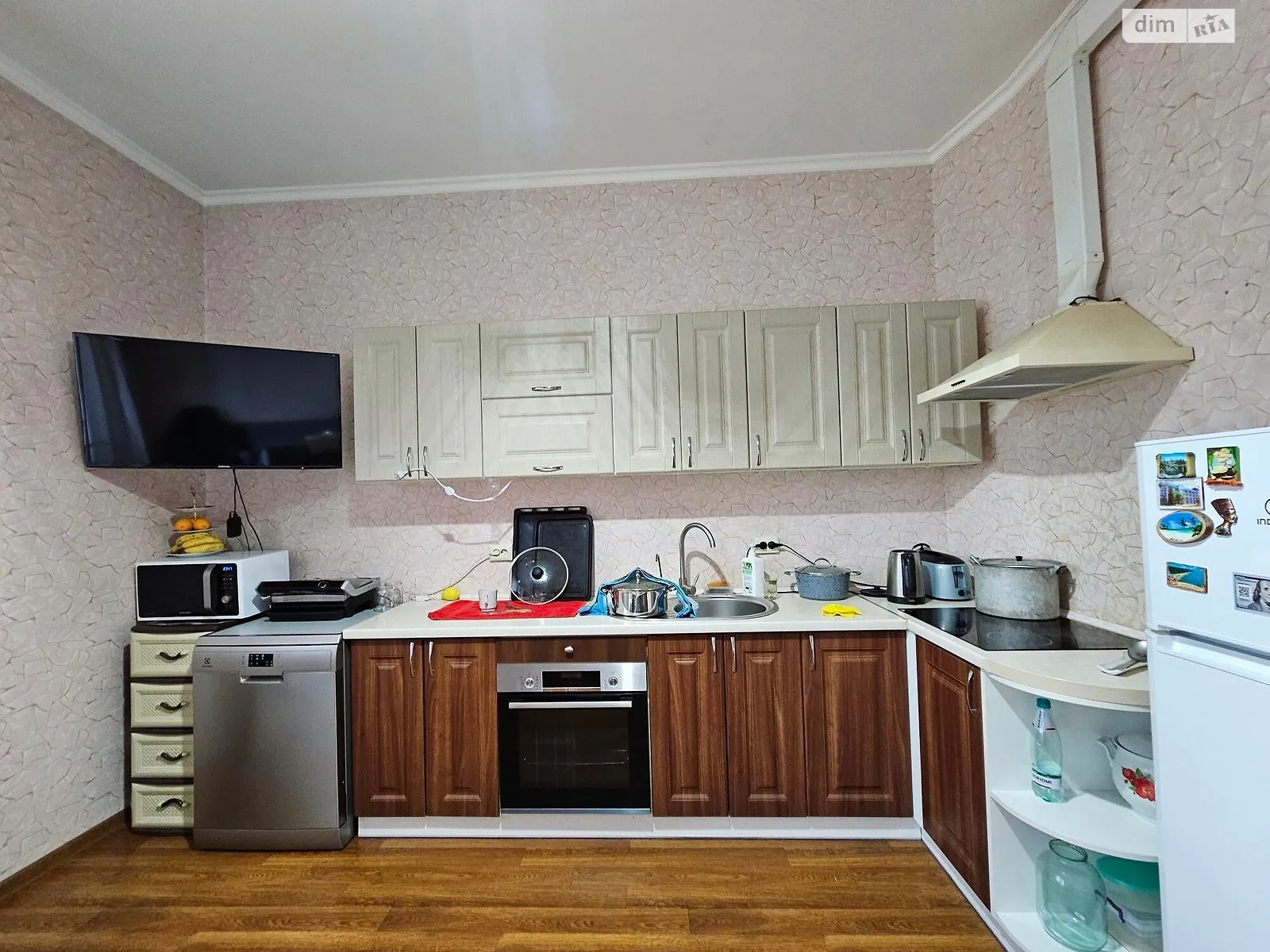 Продается 3-комнатная квартира 91 кв. м в Киеве, ул. Николая Лаврухина, 6 - фото 1