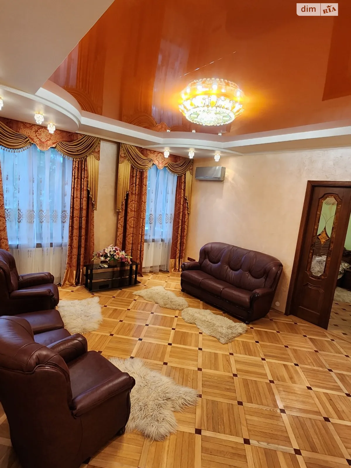 Продается 3-комнатная квартира 91.6 кв. м в Львове, ул. Мечникова - фото 1