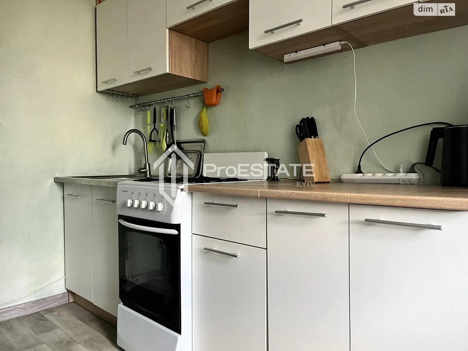 Продается 1-комнатная квартира 34 кв. м в Борисполе, ул. Головатого, 13 - фото 1