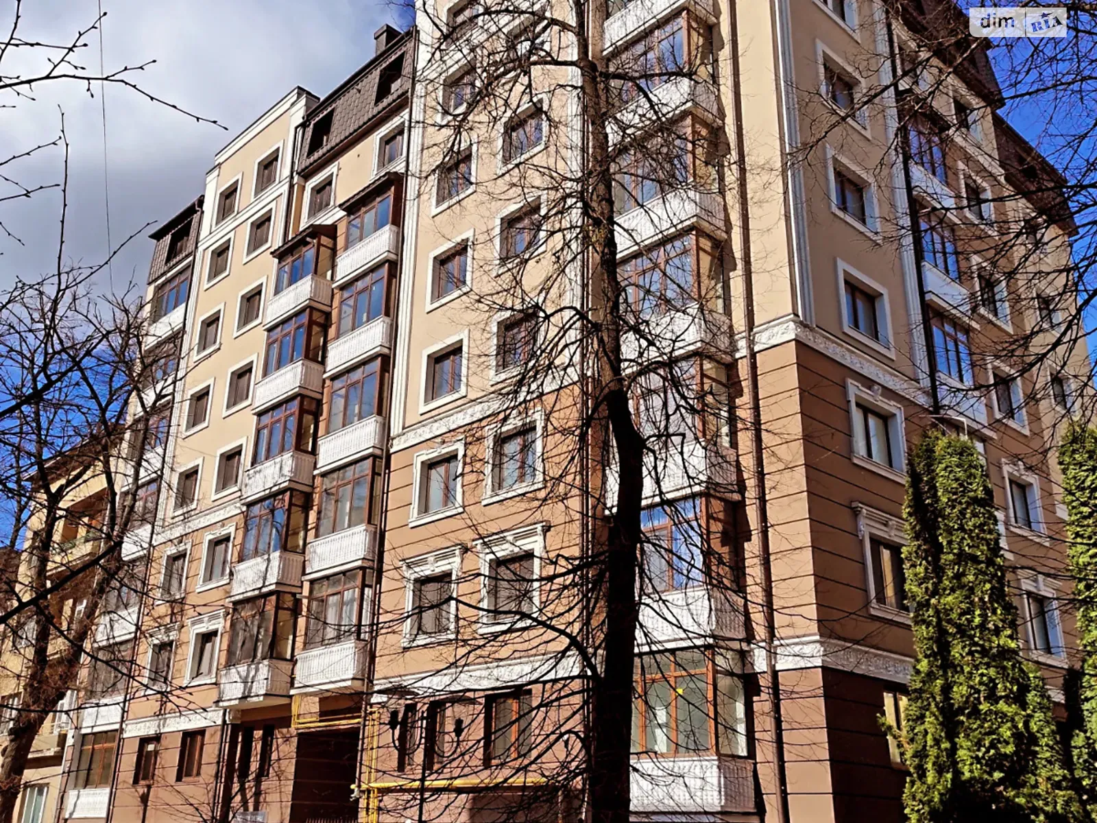 Продається 3-кімнатна квартира 85 кв. м у Івано-Франківську, вул. Тараса Шевченка, 52 - фото 1