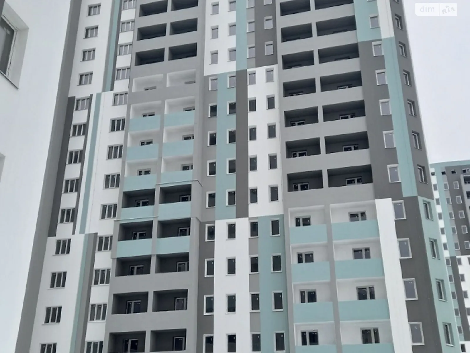 Продается 1-комнатная квартира 43 кв. м в Харькове, ул. Заливная, 12 - фото 1