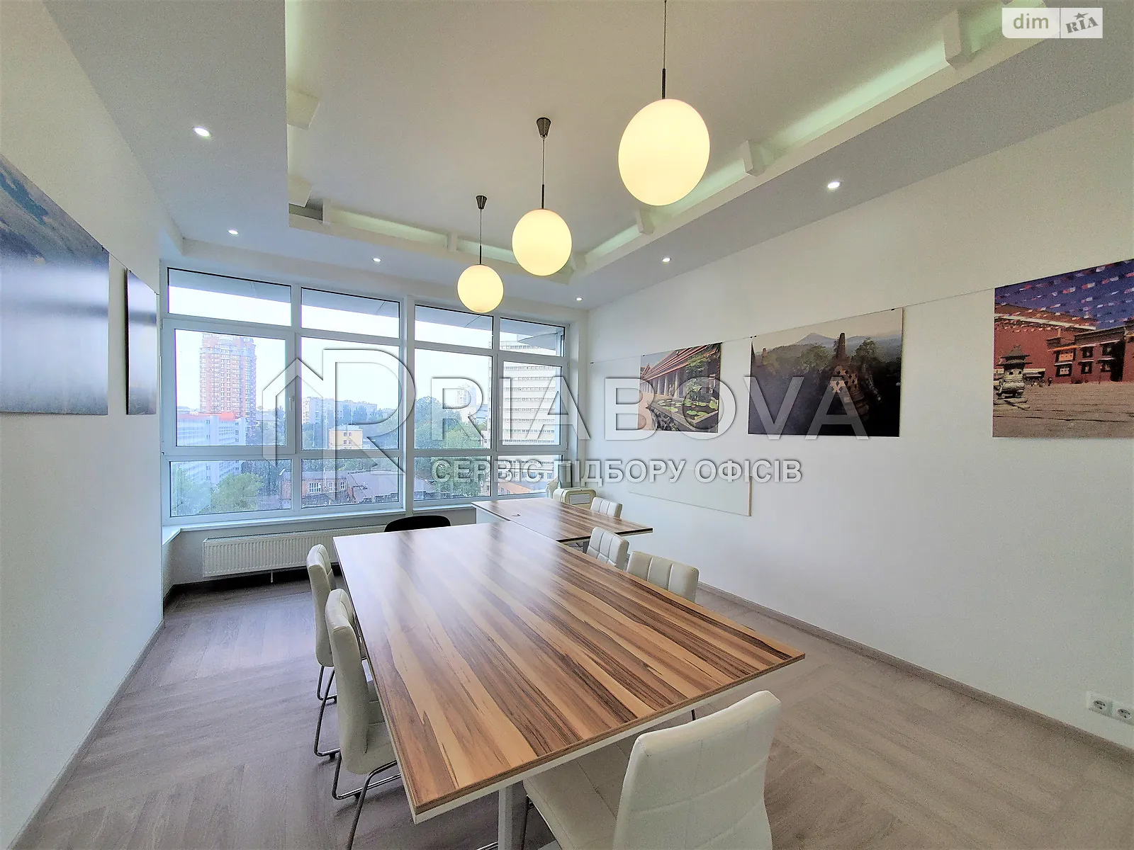 Сдается в аренду офис 154 кв. м в бизнес-центре, цена: 2500 $ - фото 1