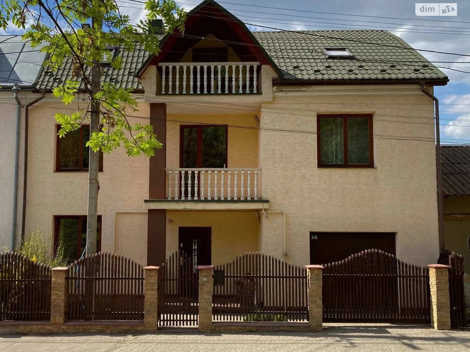 Продается дом на 2 этажа 217 кв. м с террасой, цена: 128000 $ - фото 1
