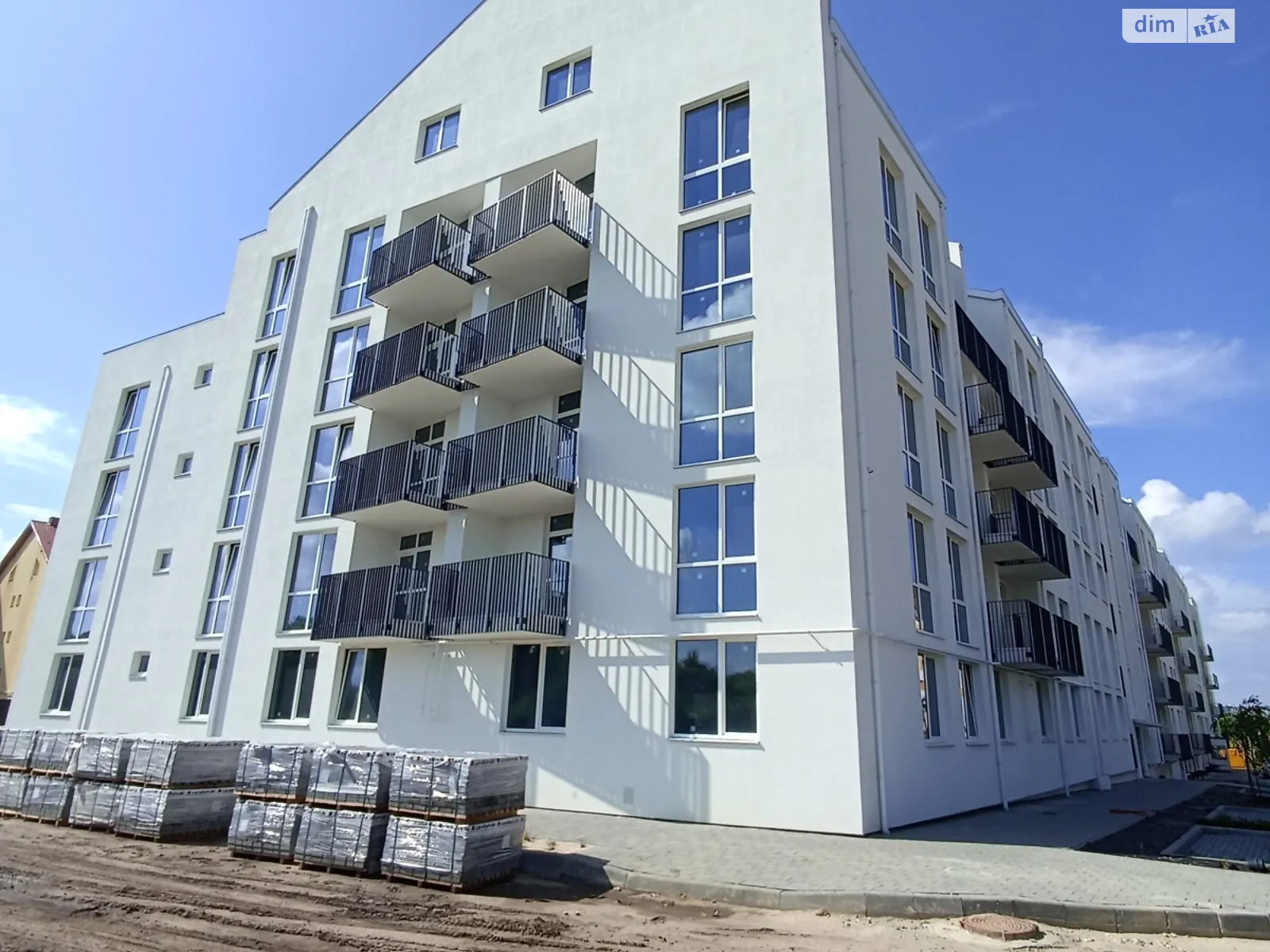 Продается 1-комнатная квартира 45 кв. м в Сокольниках, ул. боковая Стрыйская - фото 1