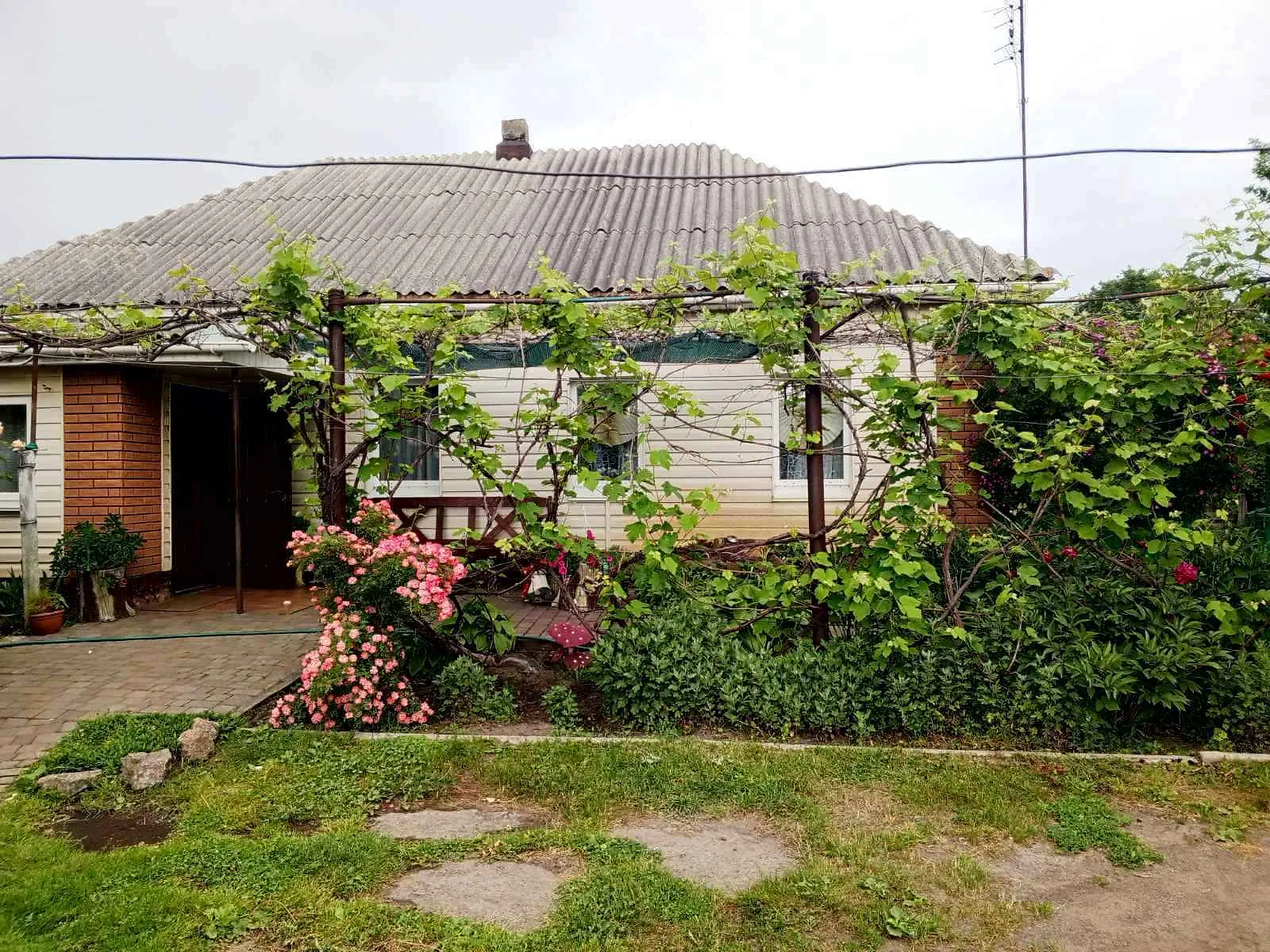 Продається одноповерховий будинок 68 кв. м з верандою, цена: 34000 $ - фото 1