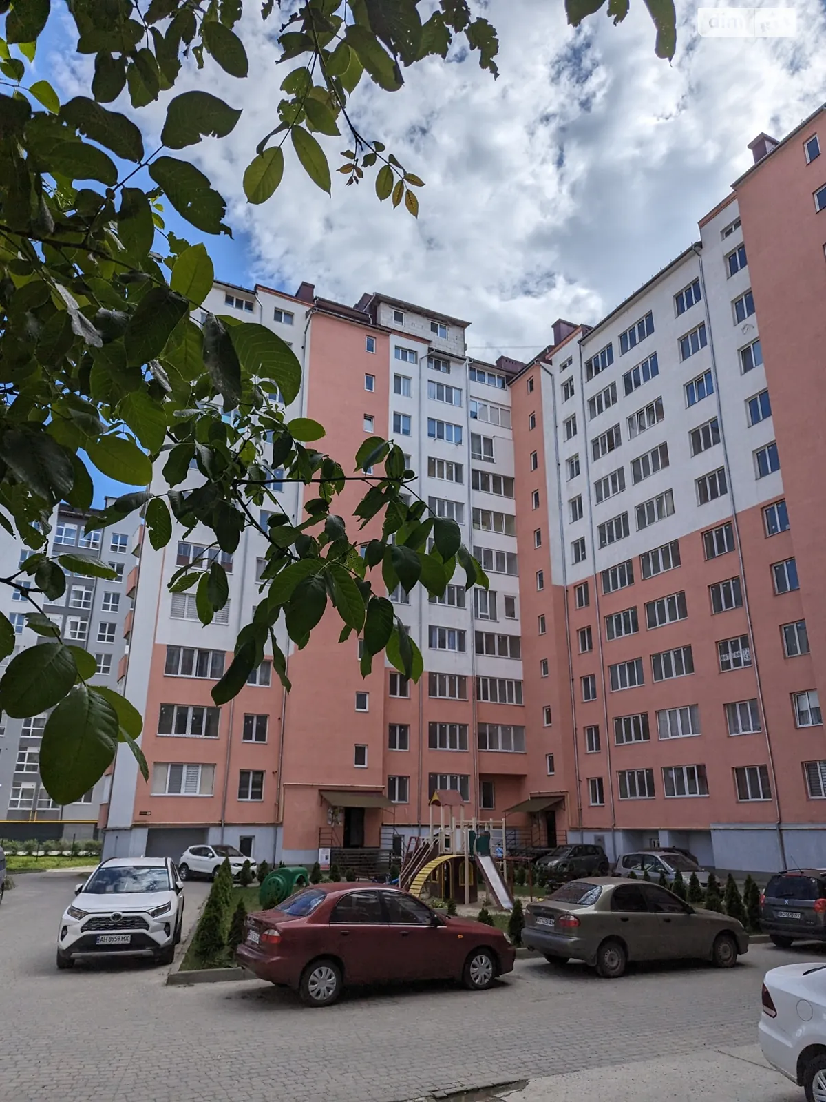 Продается 2-комнатная квартира 68.1 кв. м в Ивано-Франковске, ул. Химиков, 35А - фото 1