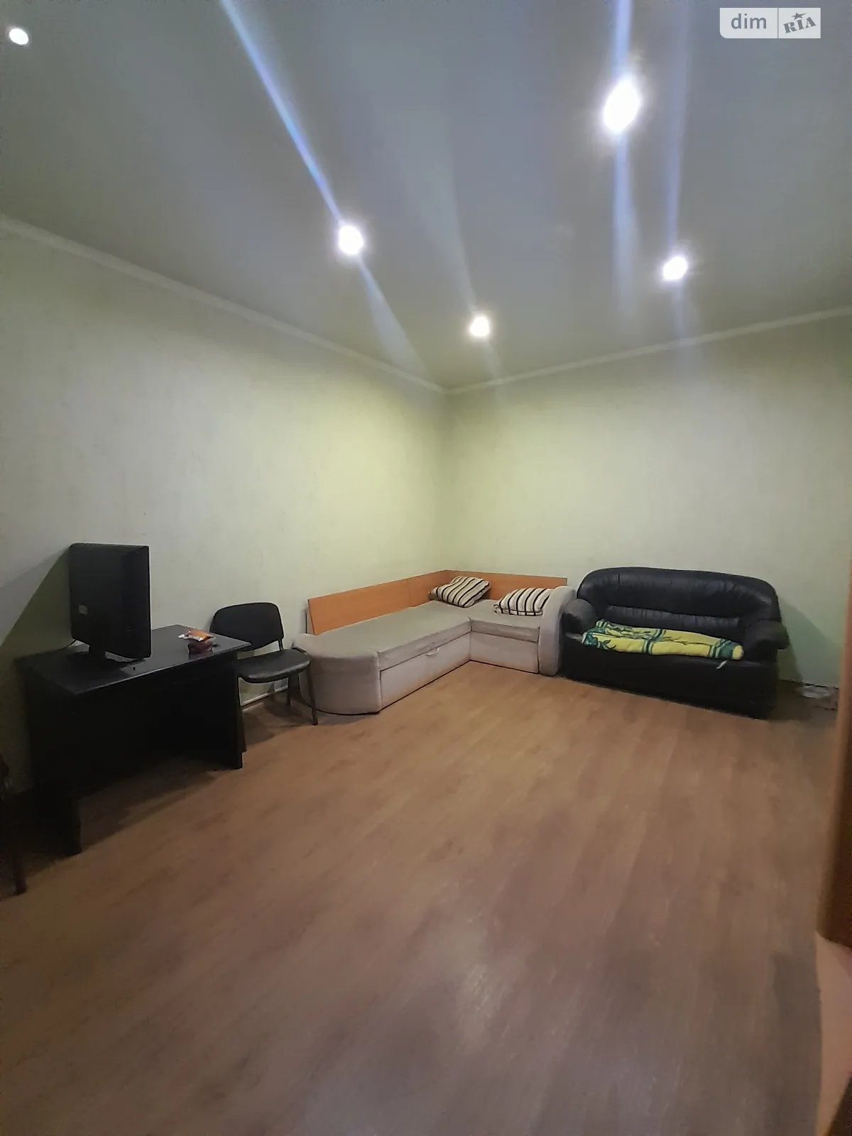 1-кімнатна квартира 35 кв. м у Запоріжжі, цена: 5000 грн - фото 1
