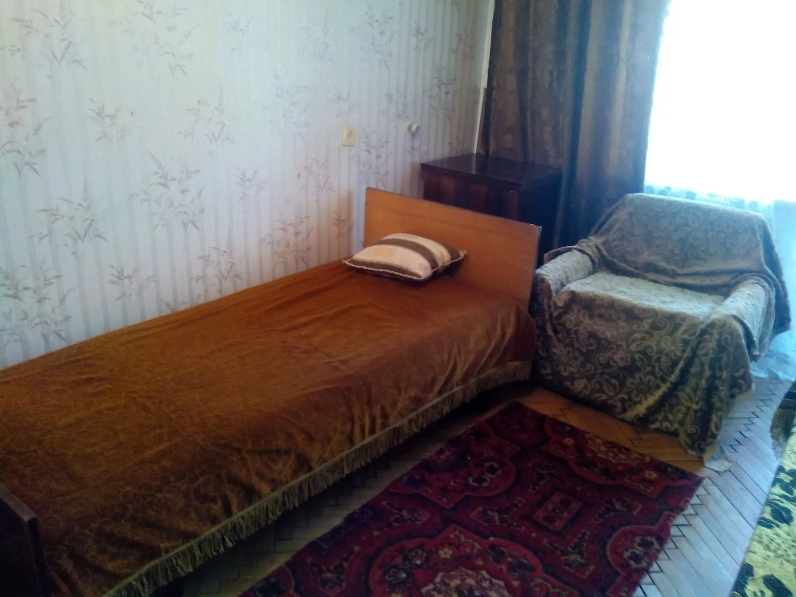 Здається в оренду кімната 63 кв. м у Хмельницькому, цена: 3500 грн - фото 1