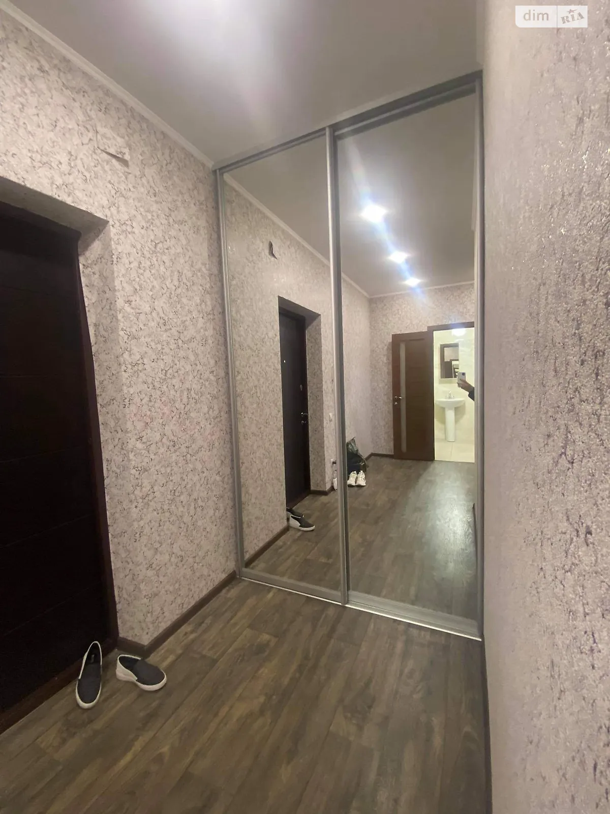 Продается 1-комнатная квартира 39 кв. м в Рассошенцах - фото 4