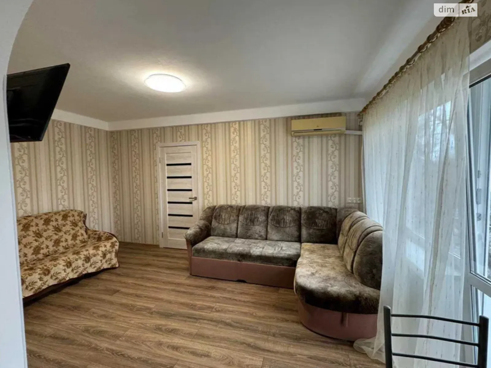 2-комнатная квартира 40 кв. м в Запорожье, ул. Дудыкина, 15 - фото 1