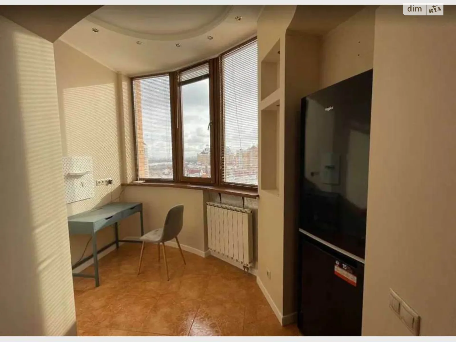 Сдается в аренду 1-комнатная квартира 57 кв. м в Киеве - фото 2