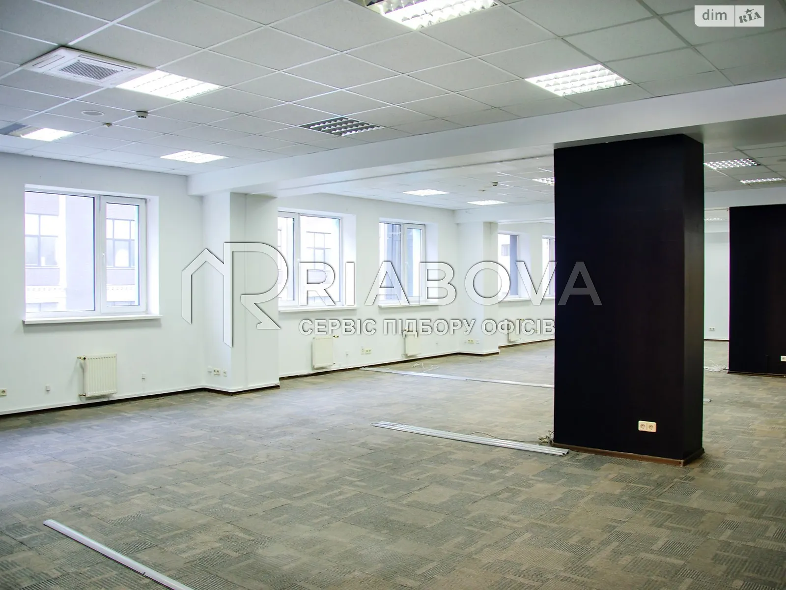 Сдается в аренду офис 311.2 кв. м в бизнес-центре, цена: 6169 $ - фото 1