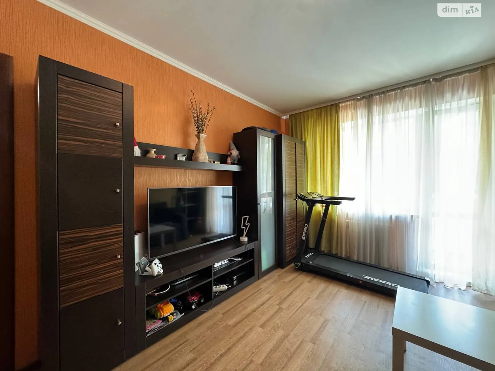 Продается 2-комнатная квартира 49 кв. м в Хмельницком, ул. Прибугская - фото 1