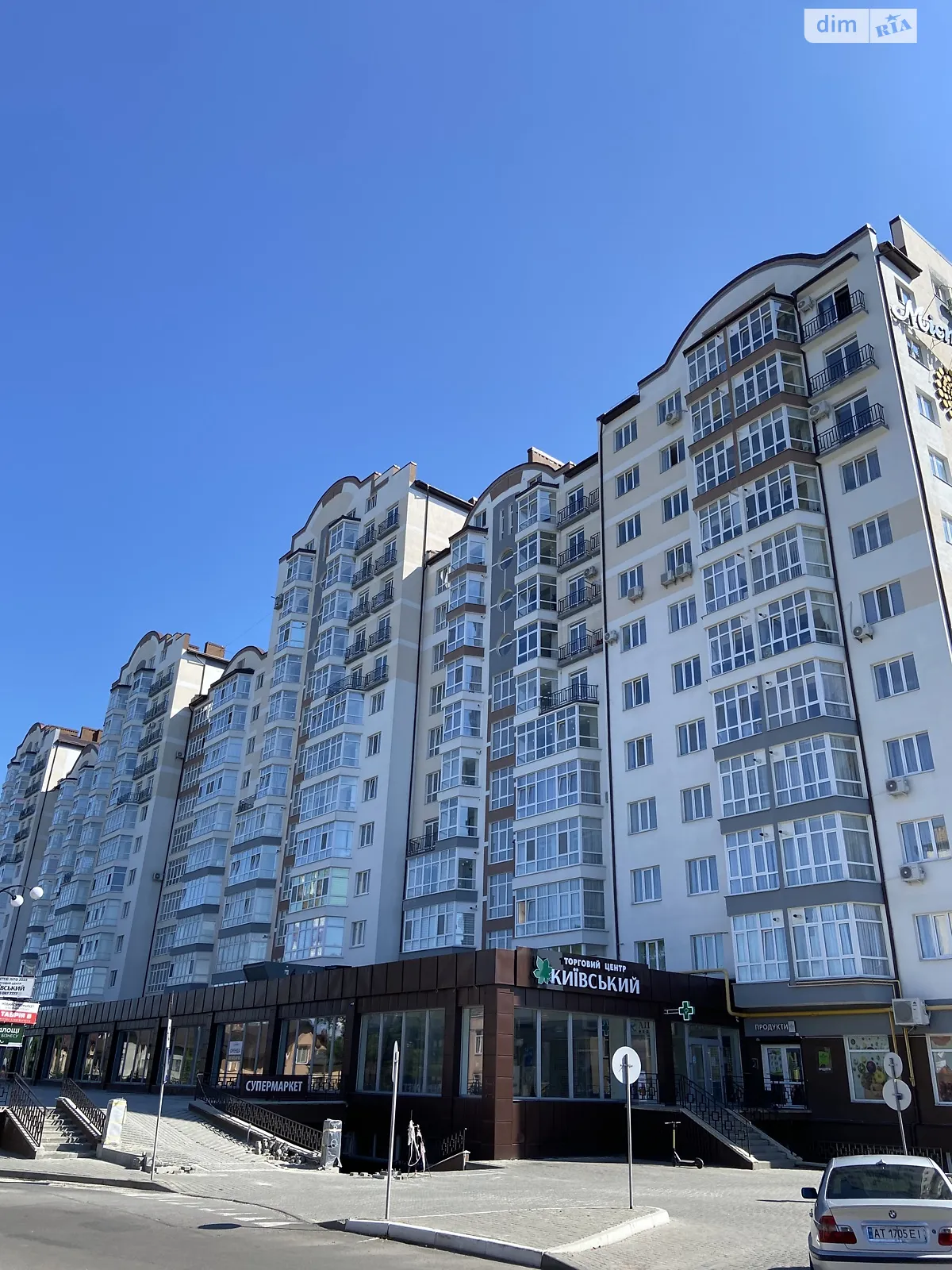 Продається 3-кімнатна квартира 93 кв. м у Івано-Франківську, вул. Височана Семена - фото 1
