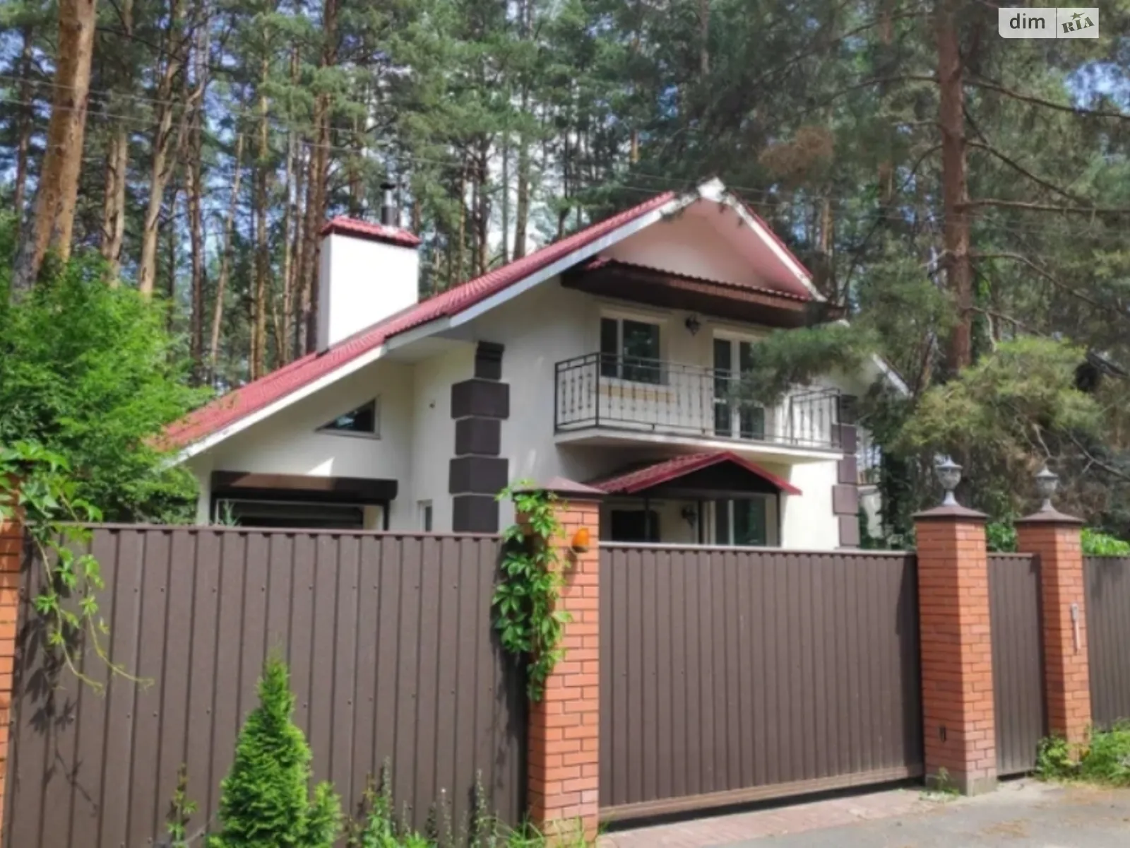 Сдается в аренду дом на 2 этажа 250 кв. м с гаражом, цена: 1500 $ - фото 1