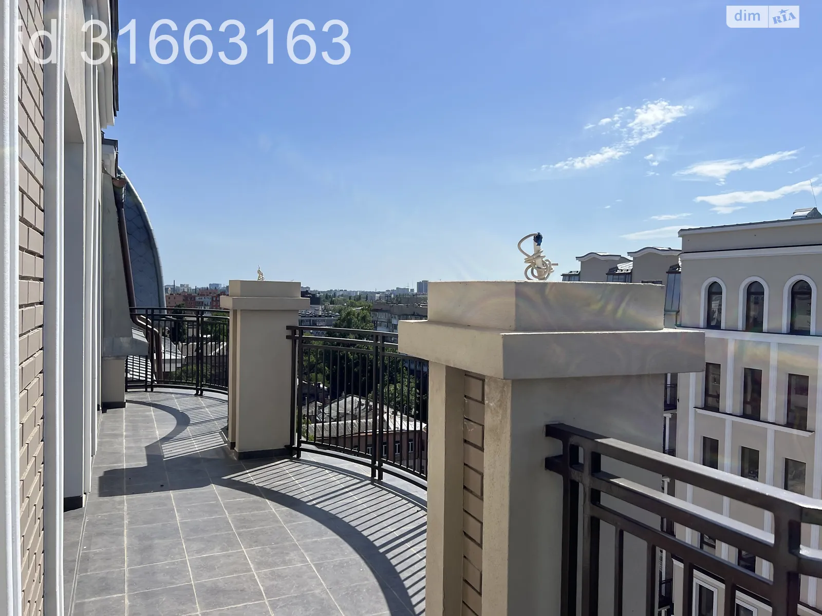 Продается 6-комнатная квартира 151 кв. м в Одессе, ул. Бориса Литвака, 9 - фото 1