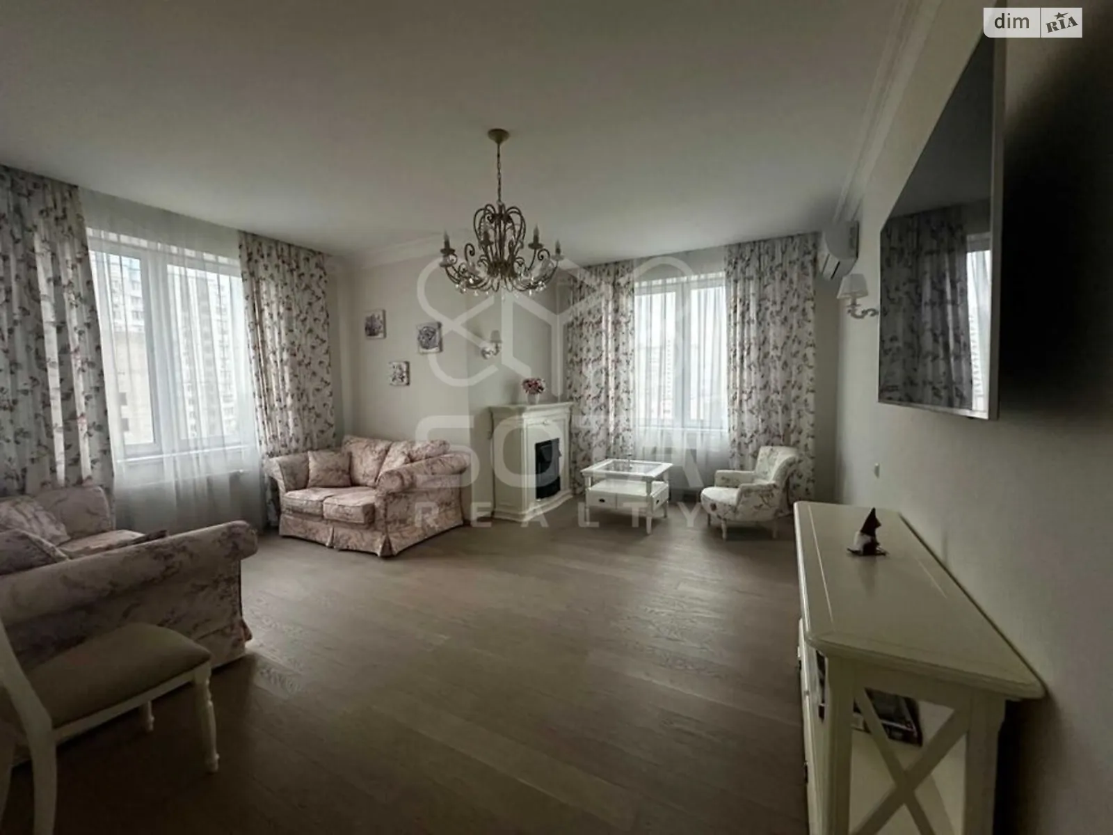 Продается 2-комнатная квартира 77 кв. м в Киеве, просп. Оболонский, 54 - фото 1