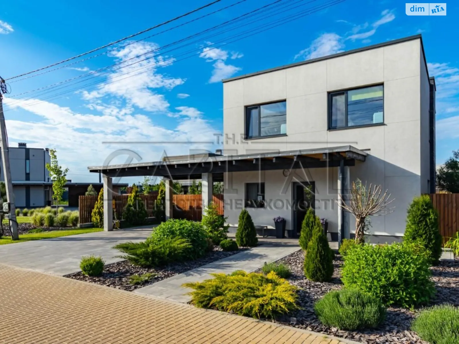 Продается дом на 2 этажа 180 кв. м с участком, цена: 400000 $ - фото 1