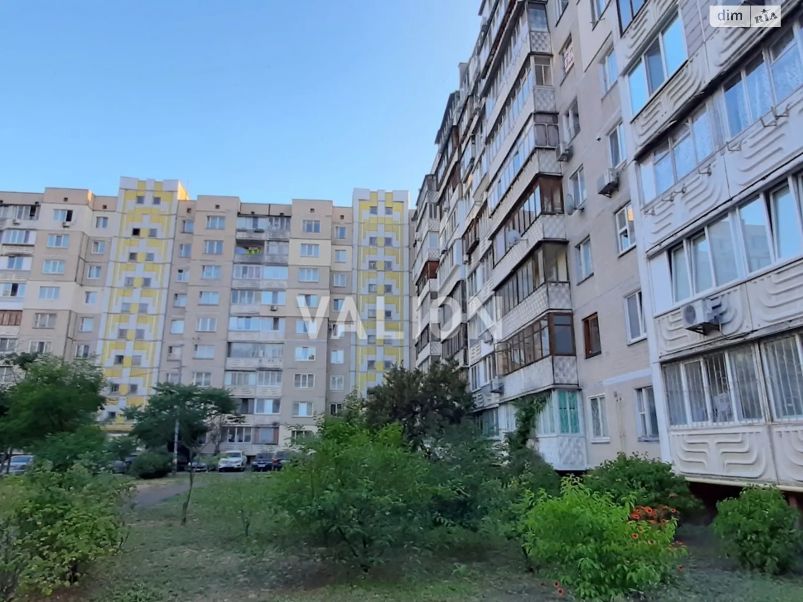 Продается 2-комнатная квартира 54 кв. м в Киеве, ул. Сержа Лифаря(Александра Сабурова), 5 - фото 1