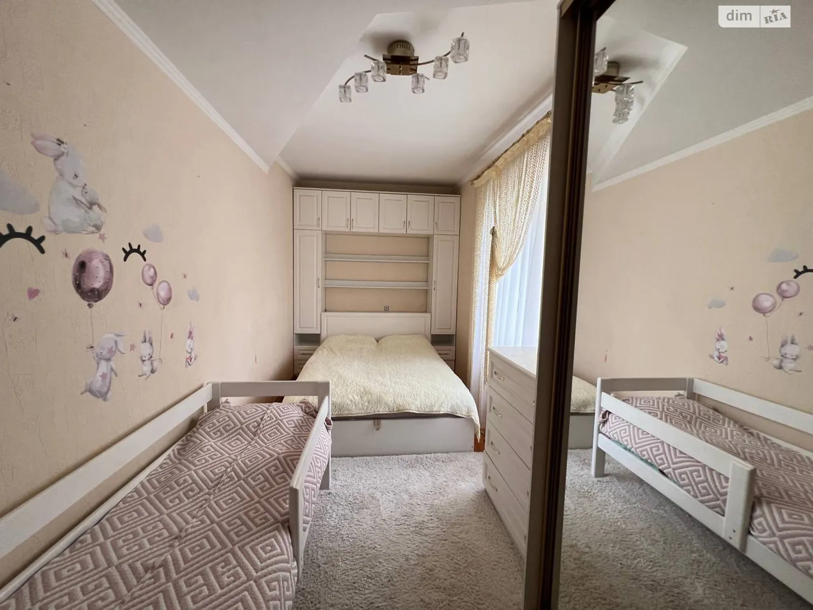 Продается 2-комнатная квартира 42 кв. м в Ровно, ул. Княгини Ольги, 13 - фото 1