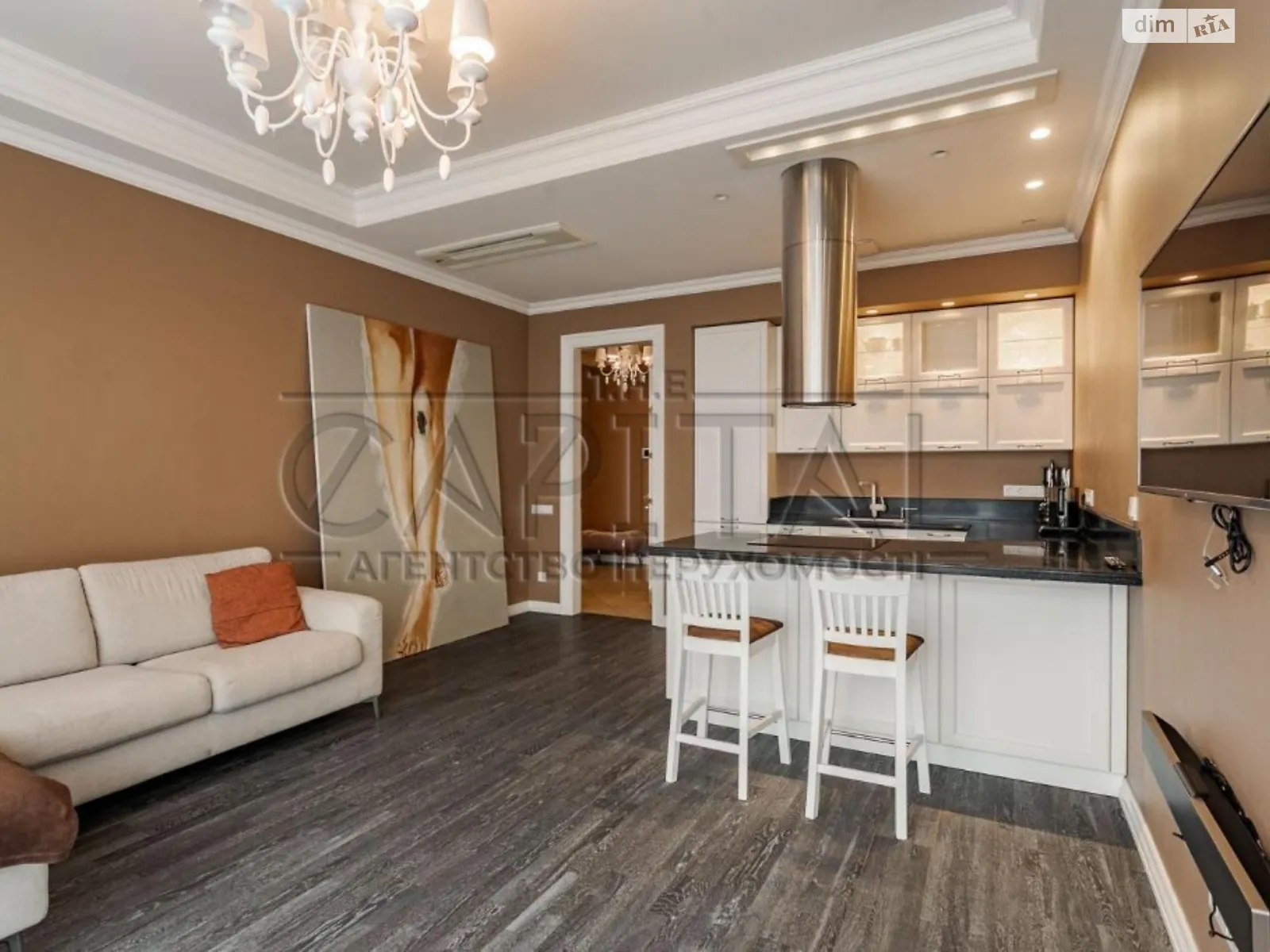 Продается 1-комнатная квартира 60 кв. м в Киеве, наб. Днепровская - фото 1