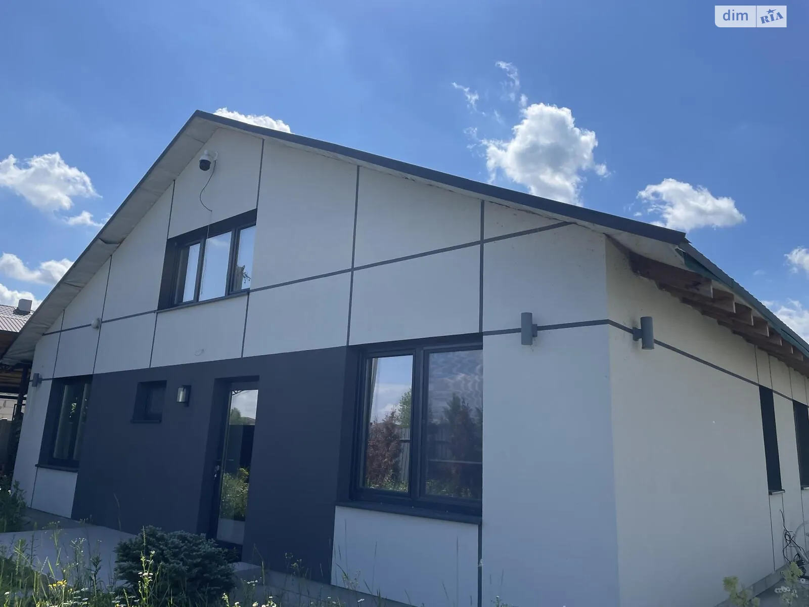 Продається одноповерховий будинок 129.2 кв. м с басейном, цена: 260000 € - фото 1