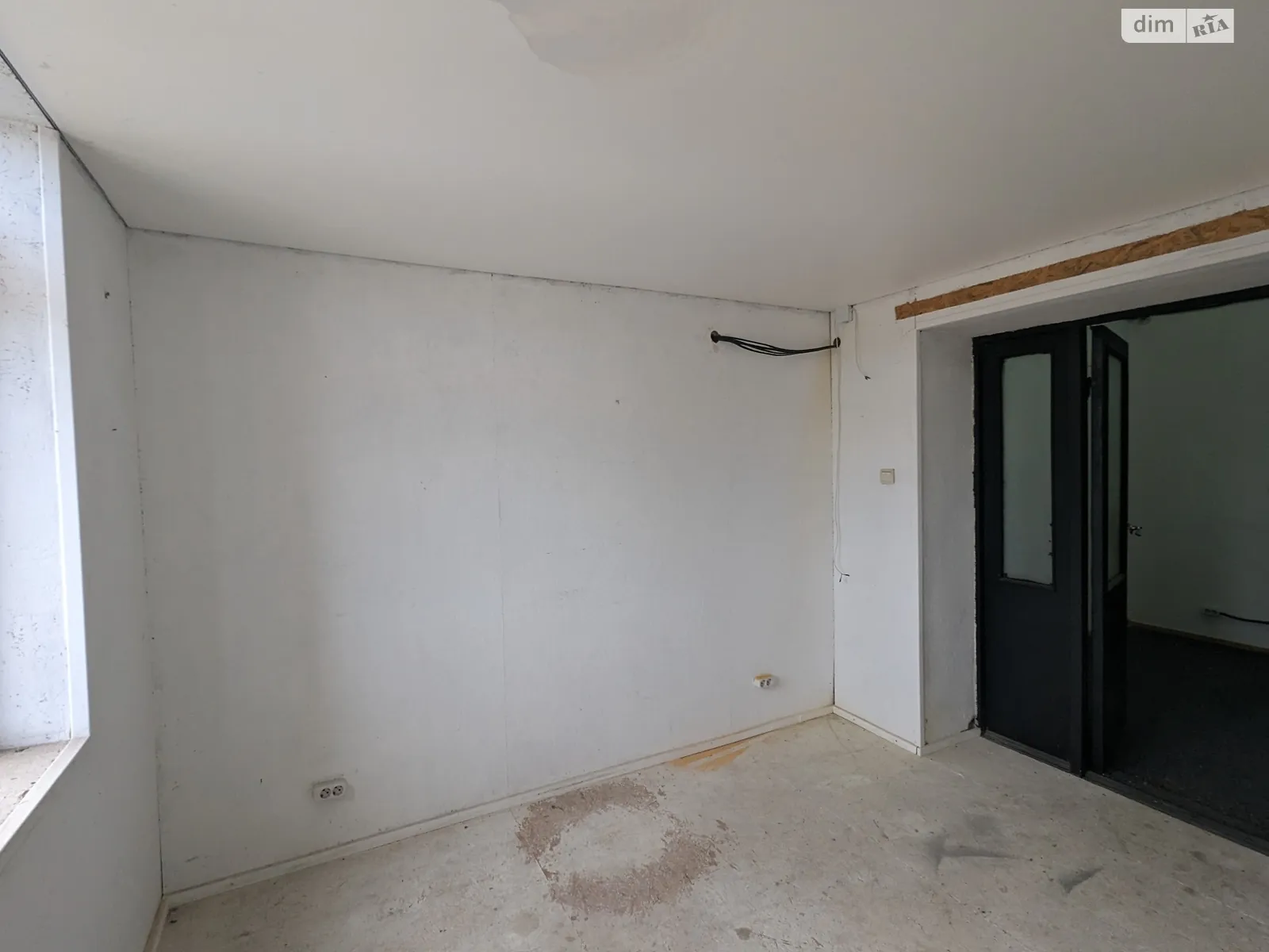 Здається в оренду офіс 26 кв. м в бізнес-центрі, цена: 3520 грн - фото 1