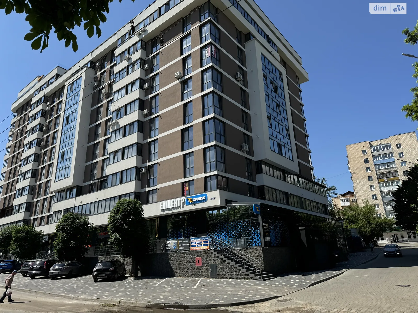3-кімнатна квартира 103.9 кв. м у Тернополі, вул. Миру, 4В - фото 1