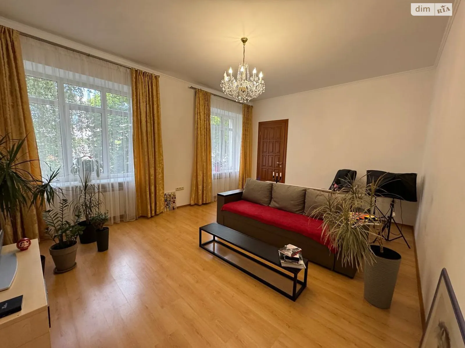 Продается 4-комнатная квартира 80 кв. м в Виннице, просп. Коцюбинского, 37 - фото 1