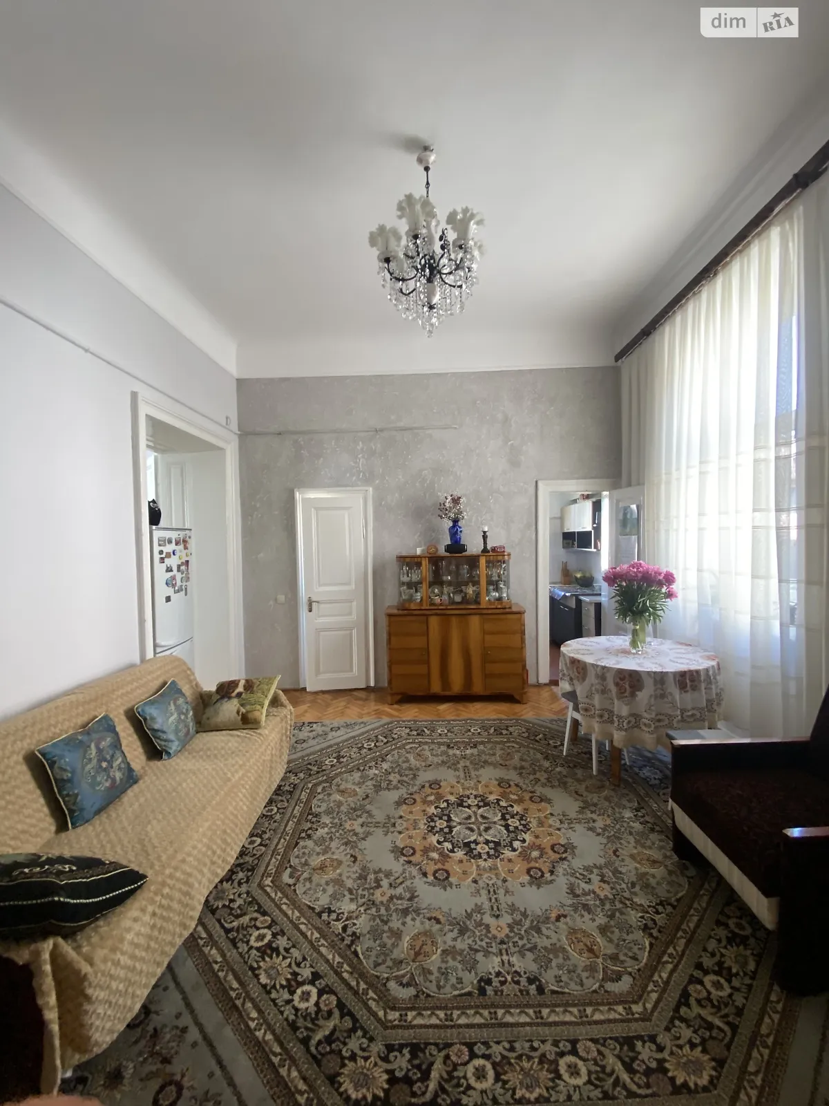 Сдается в аренду 4-комнатная квартира 98 кв. м в Черновцах - фото 1