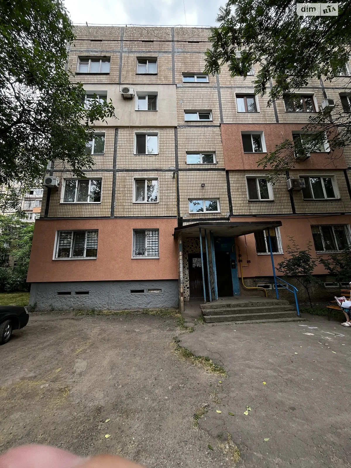Продается 3-комнатная квартира 68 кв. м в Кривом Роге, ул. Содружества, 16 - фото 1