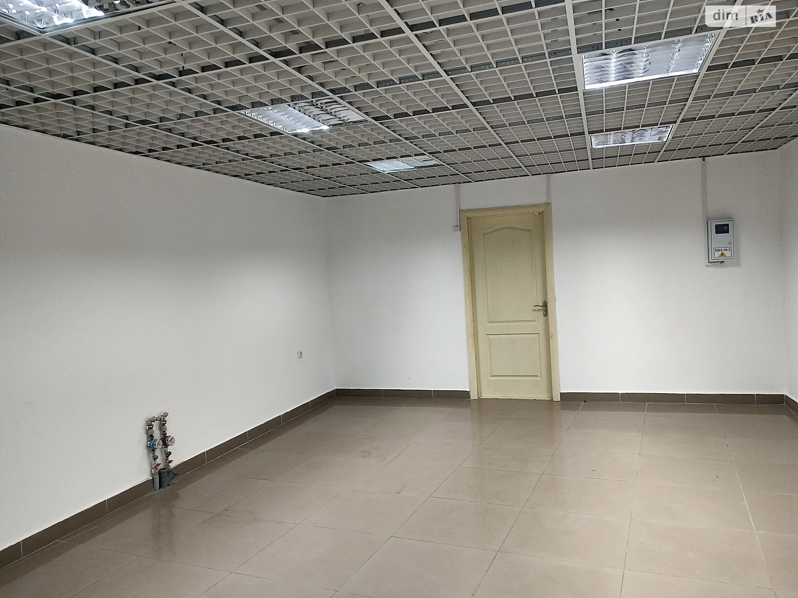 Здається в оренду офіс 40 кв. м в бізнес-центрі, цена: 7200 грн - фото 1
