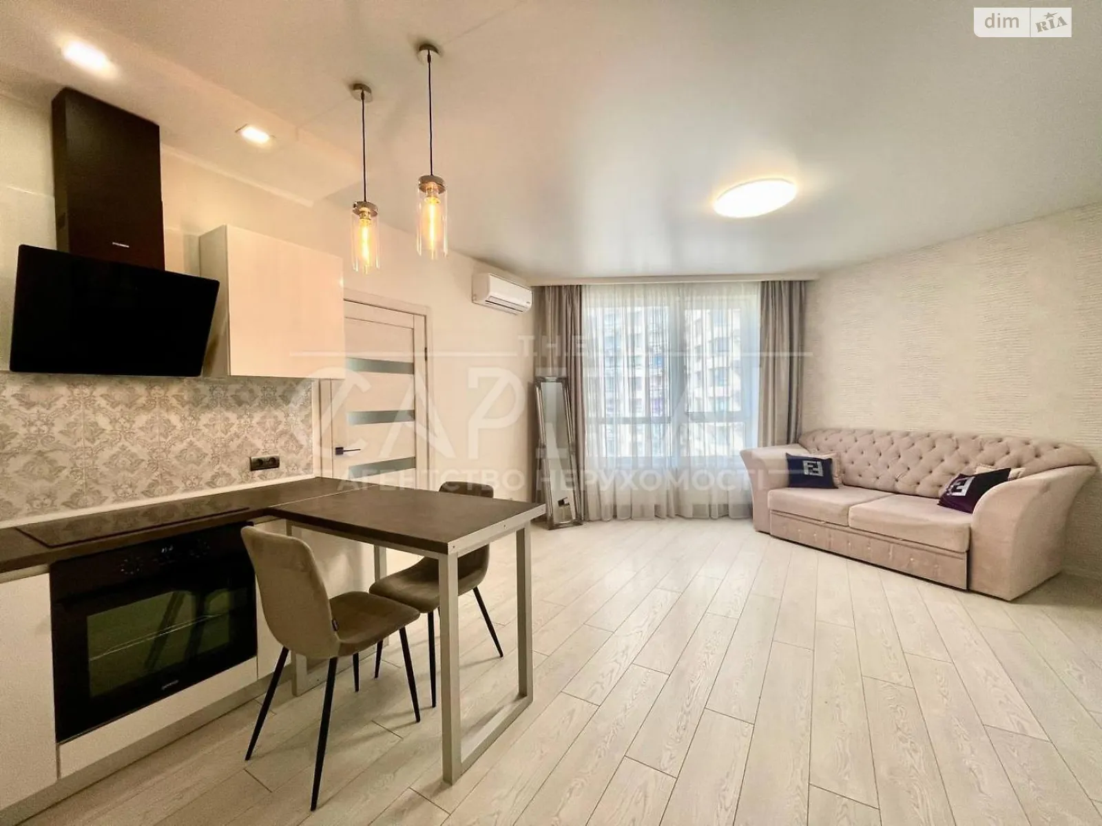 Продается 1-комнатная квартира 47 кв. м в Киеве, ул. Заречная, 1В - фото 1