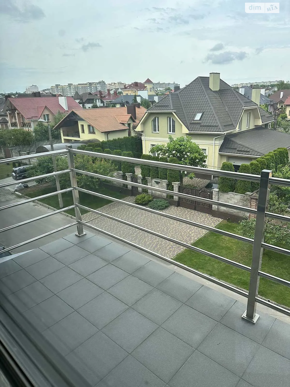 Продается 2-комнатная квартира 68.4 кв. м в Ровно, ул. Защитников Мариуполя(Костромская), 47 - фото 1