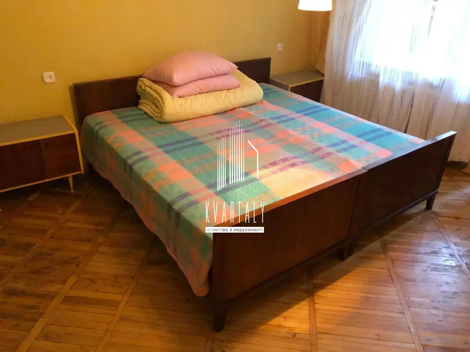 Сдается в аренду 4-комнатная квартира 81 кв. м в Киеве, ул. Богдановская, 4 - фото 1