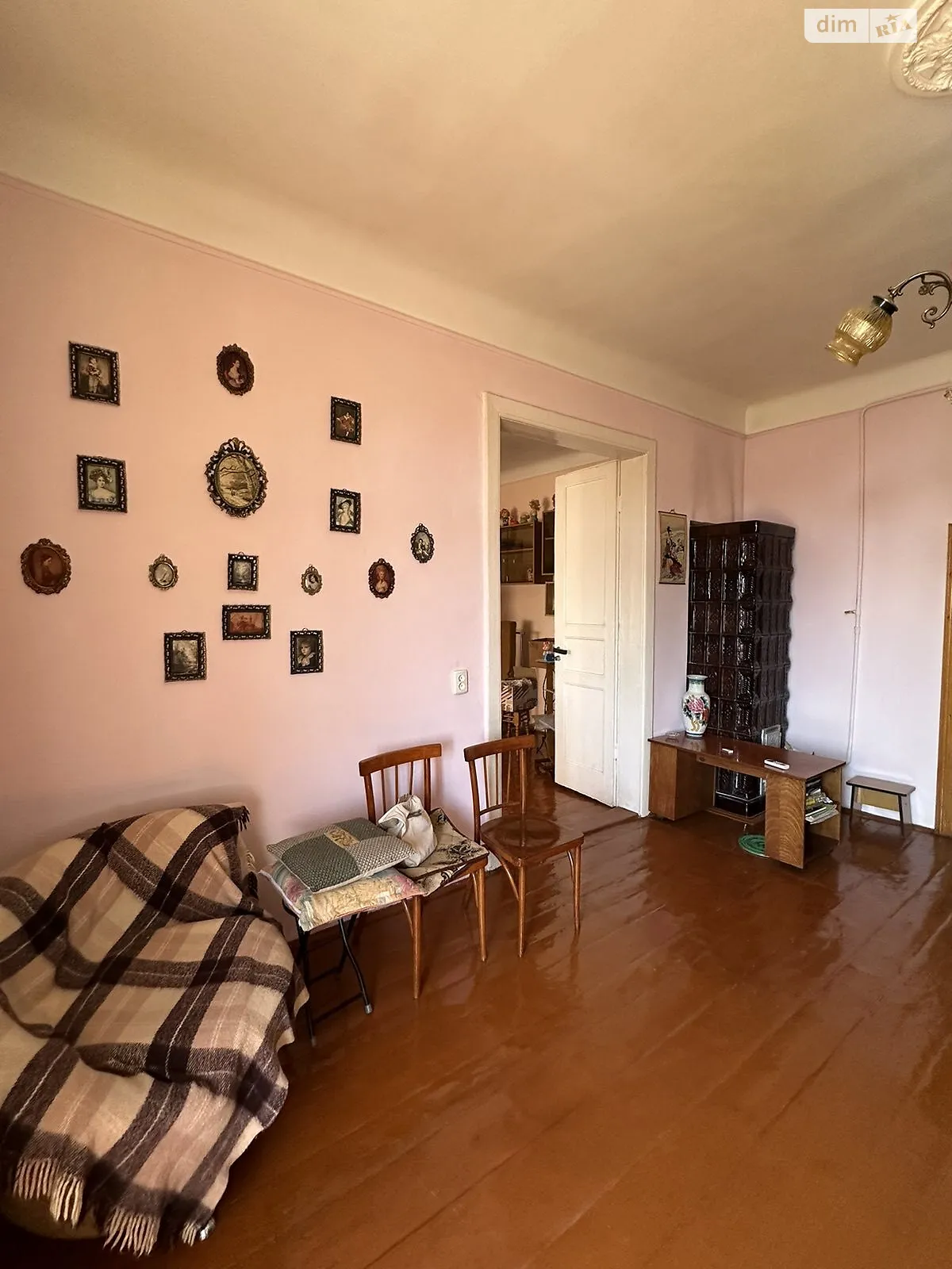 Продается 2-комнатная квартира 60 кв. м в Черновцах - фото 1
