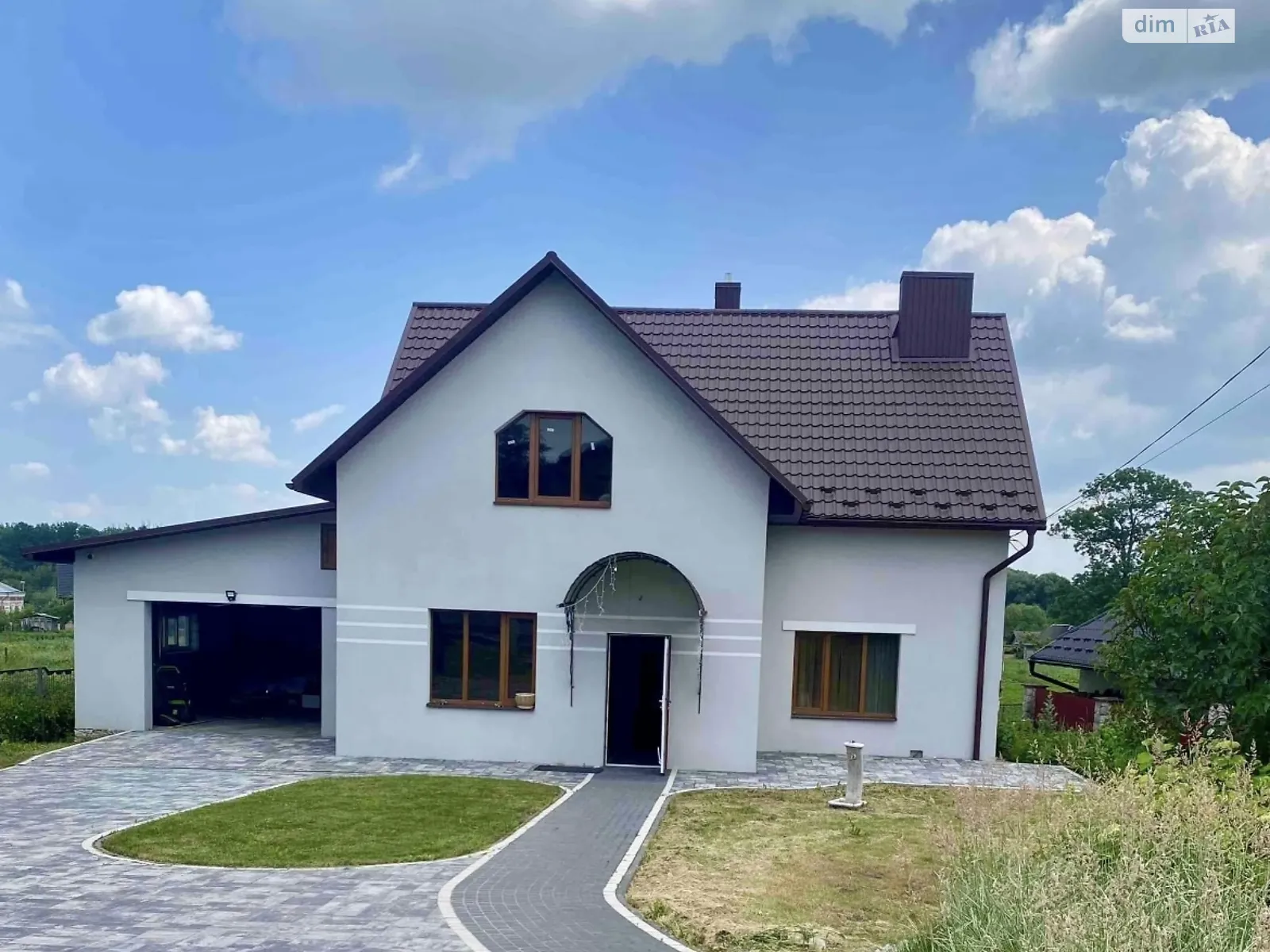 Продается дом на 2 этажа 170 кв. м с подвалом, цена: 135000 $ - фото 1
