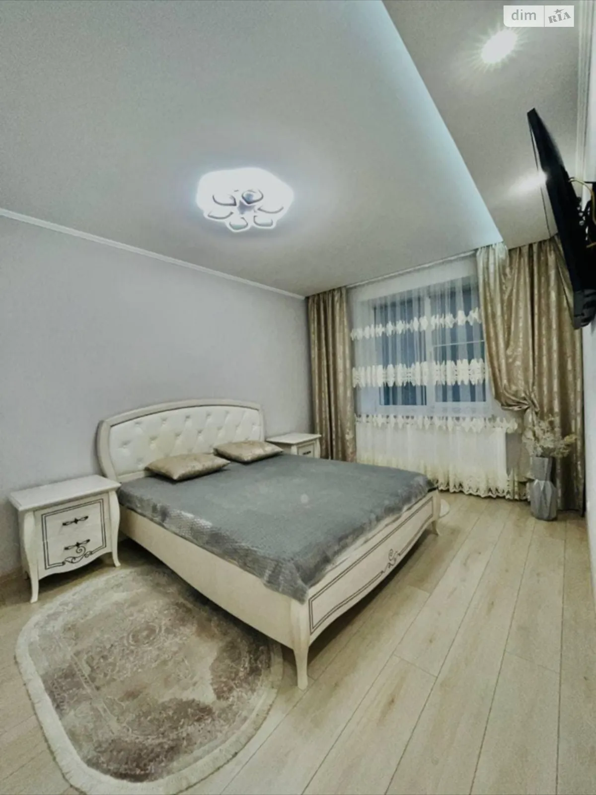 3-комнатная квартира 87 кв. м в Тернополе, ул. Микулинецкая - фото 1
