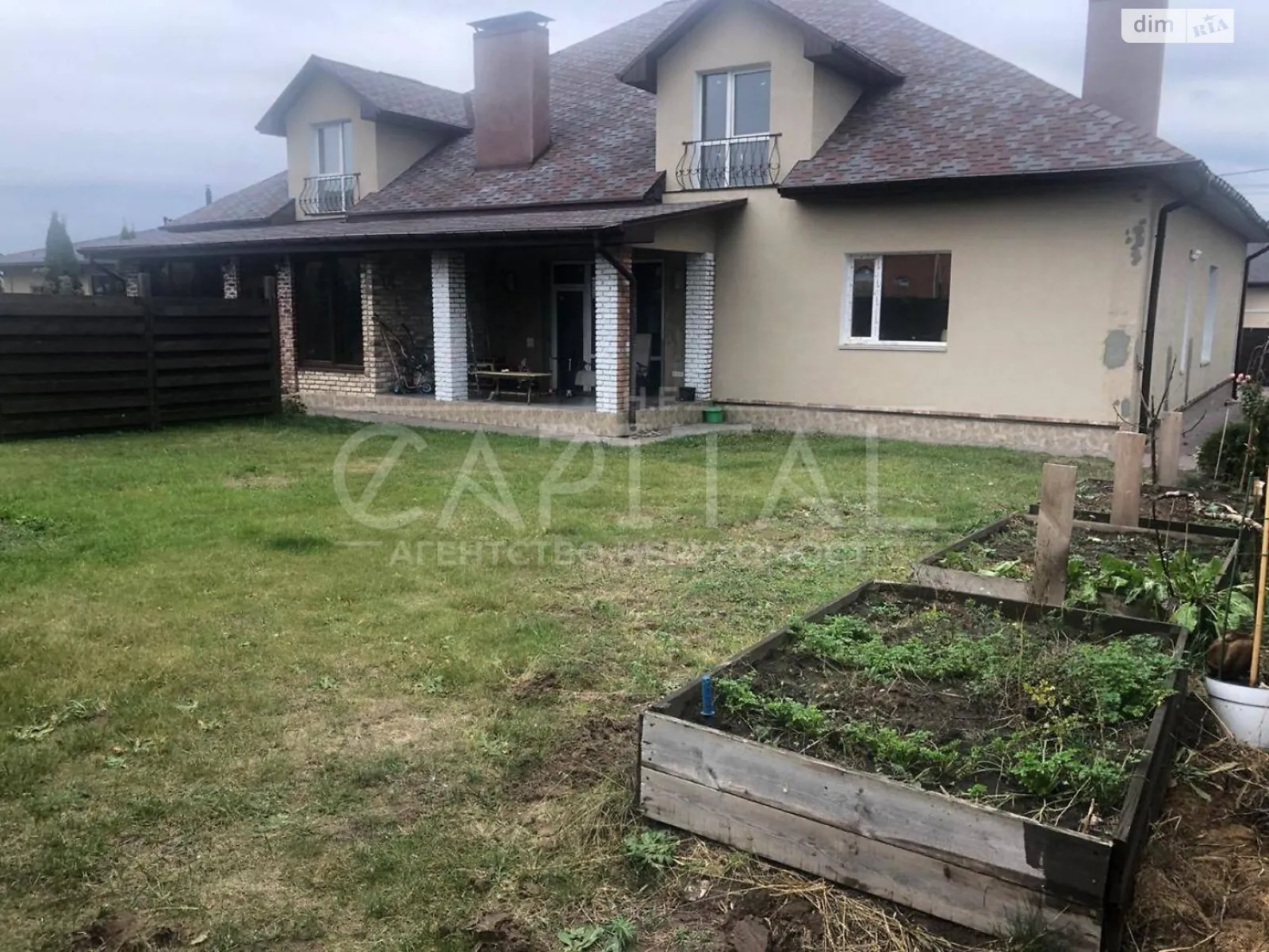 Продается дом на 2 этажа 170 кв. м с камином, цена: 105000 $ - фото 1