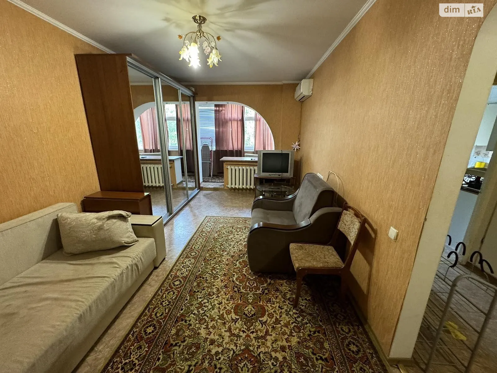 Продается 1-комнатная квартира 35 кв. м в Полтаве, ул. Коллективная, 8 - фото 1