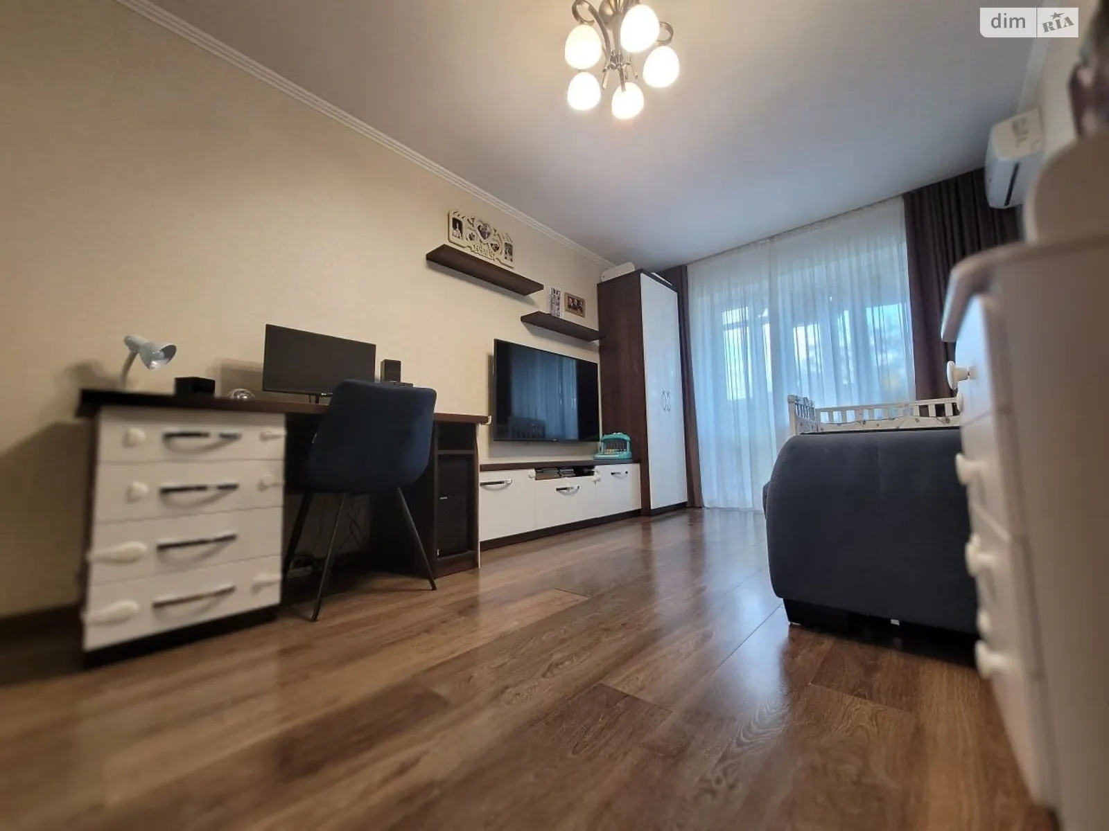 Продается 1-комнатная квартира 30 кв. м в Ровно, ул. Архитектора Бургиньона(Жуковского), 39 - фото 1